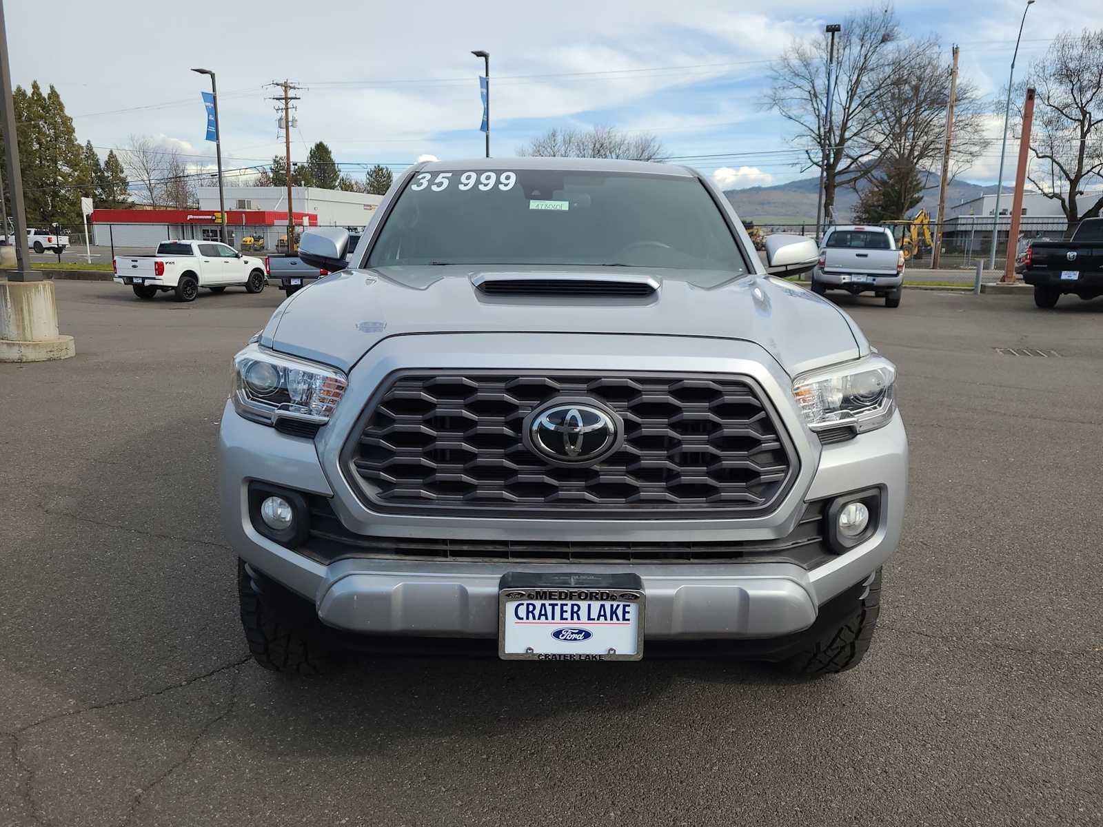 Thumbnail: 2022 Toyota Tacoma - 14