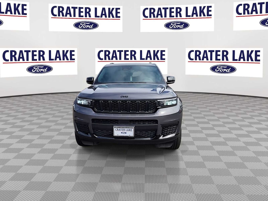 Used 2023 Jeep Grand Cherokee Altitude SUV