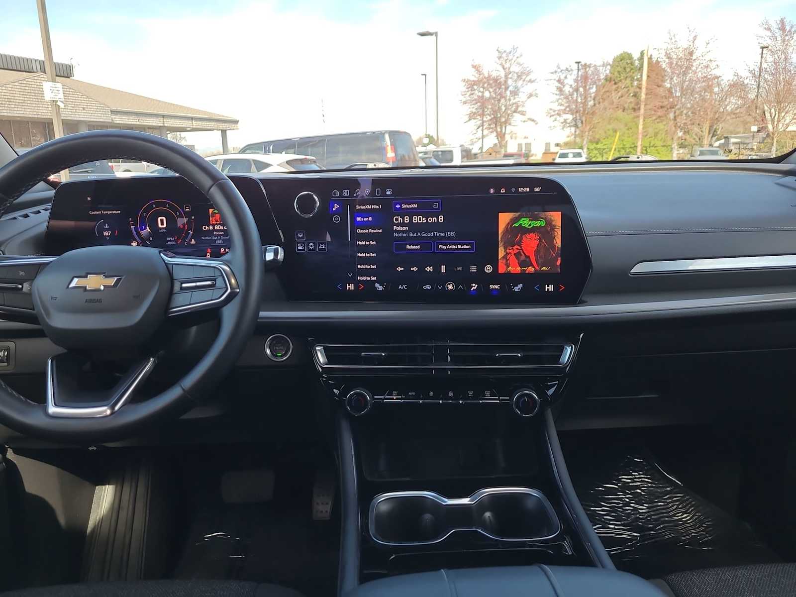 Thumbnail: 2024 Chevrolet Traverse - 18