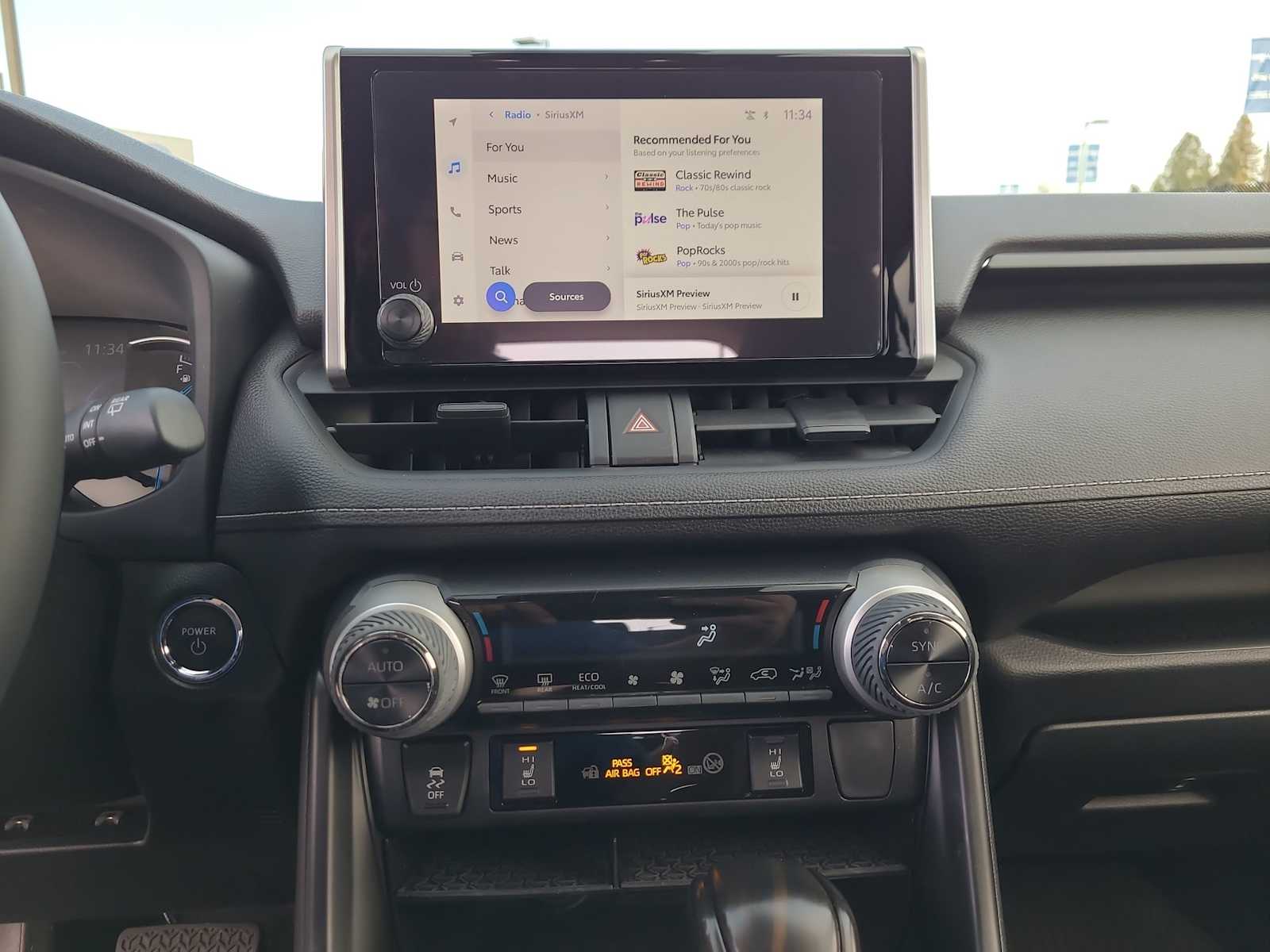 Thumbnail: 2025 Toyota RAV4 - 24