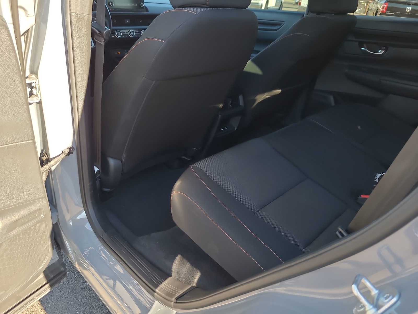 Thumbnail: 2023 Honda CR-V - 20