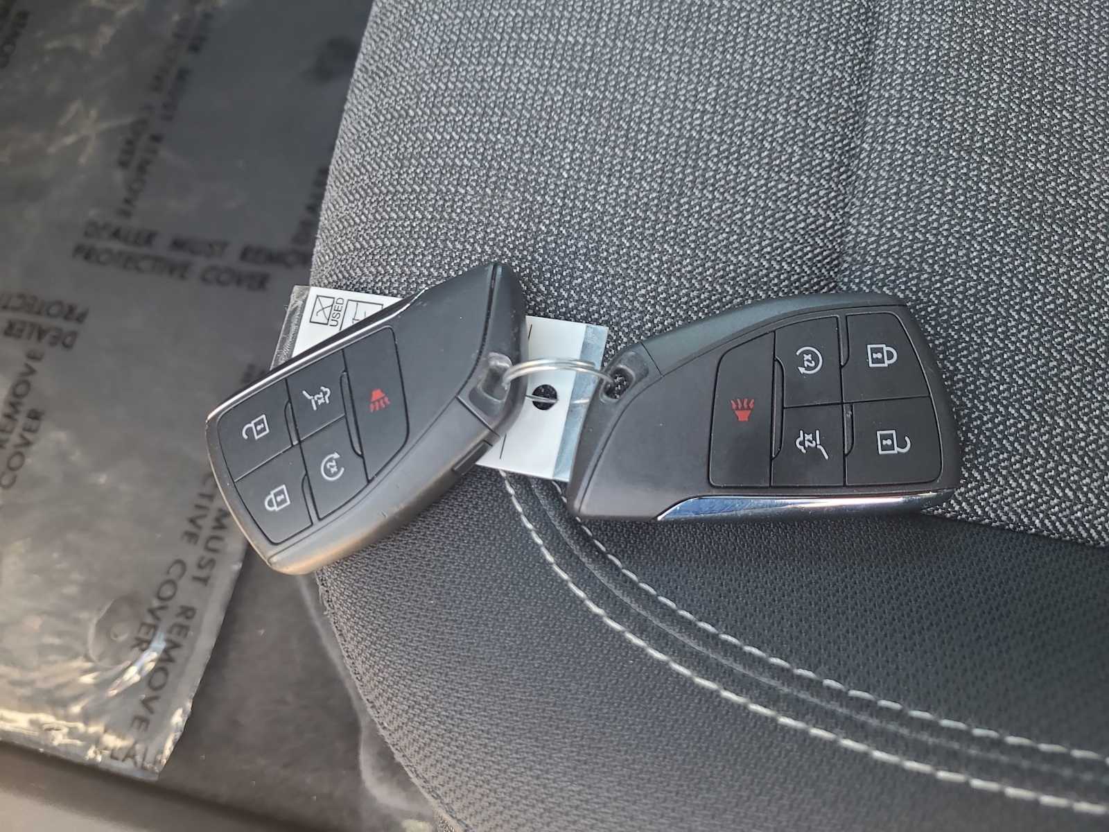 Thumbnail: 2025 GMC Acadia - 28