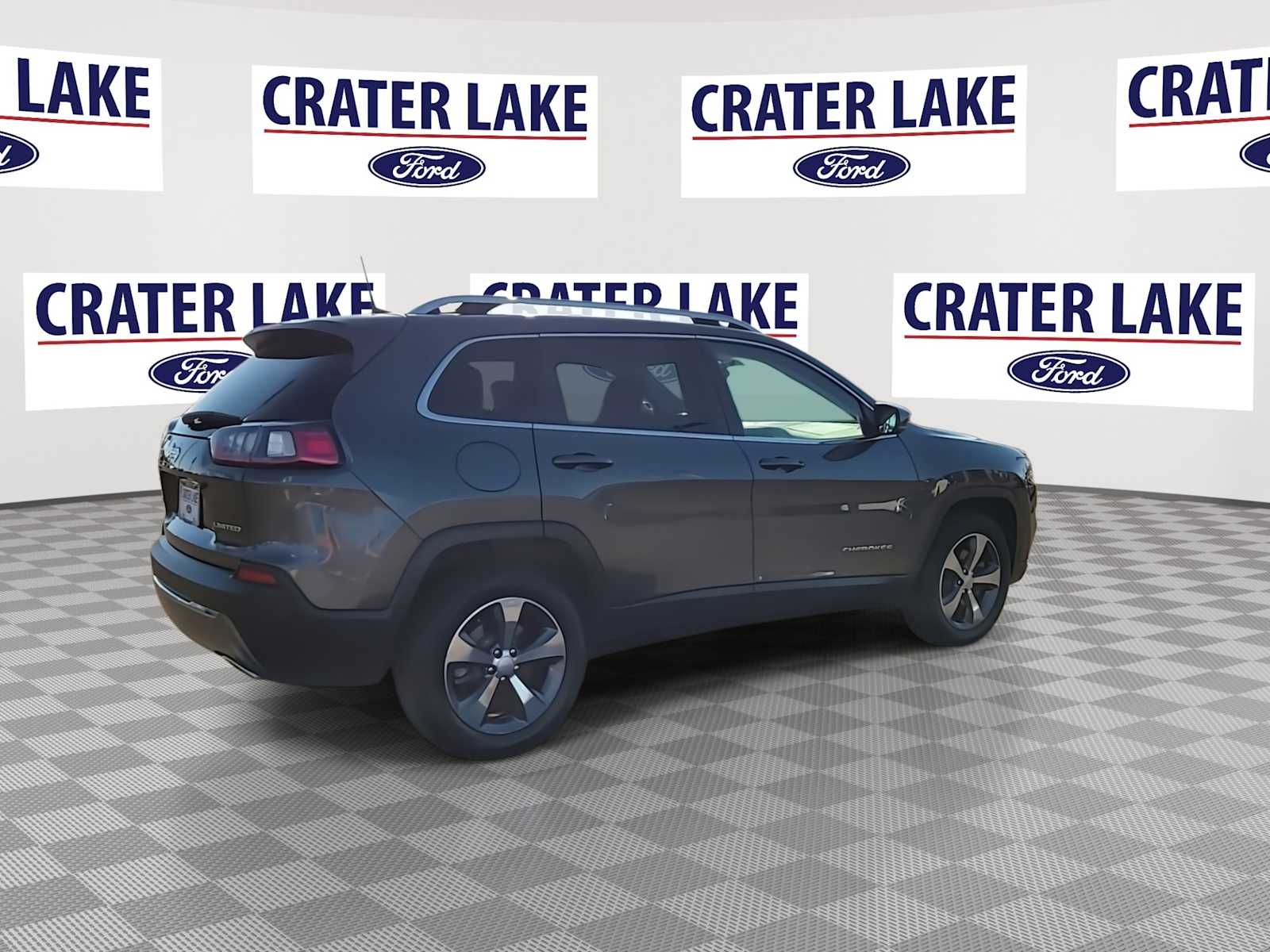 Thumbnail: 2019 Jeep Cherokee - 8