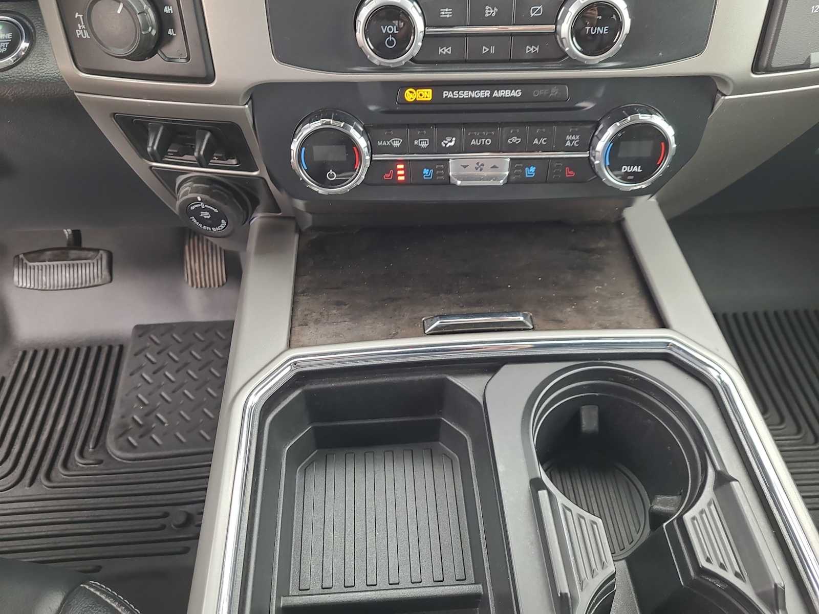 Thumbnail: 2022 Ford F-350 - 25