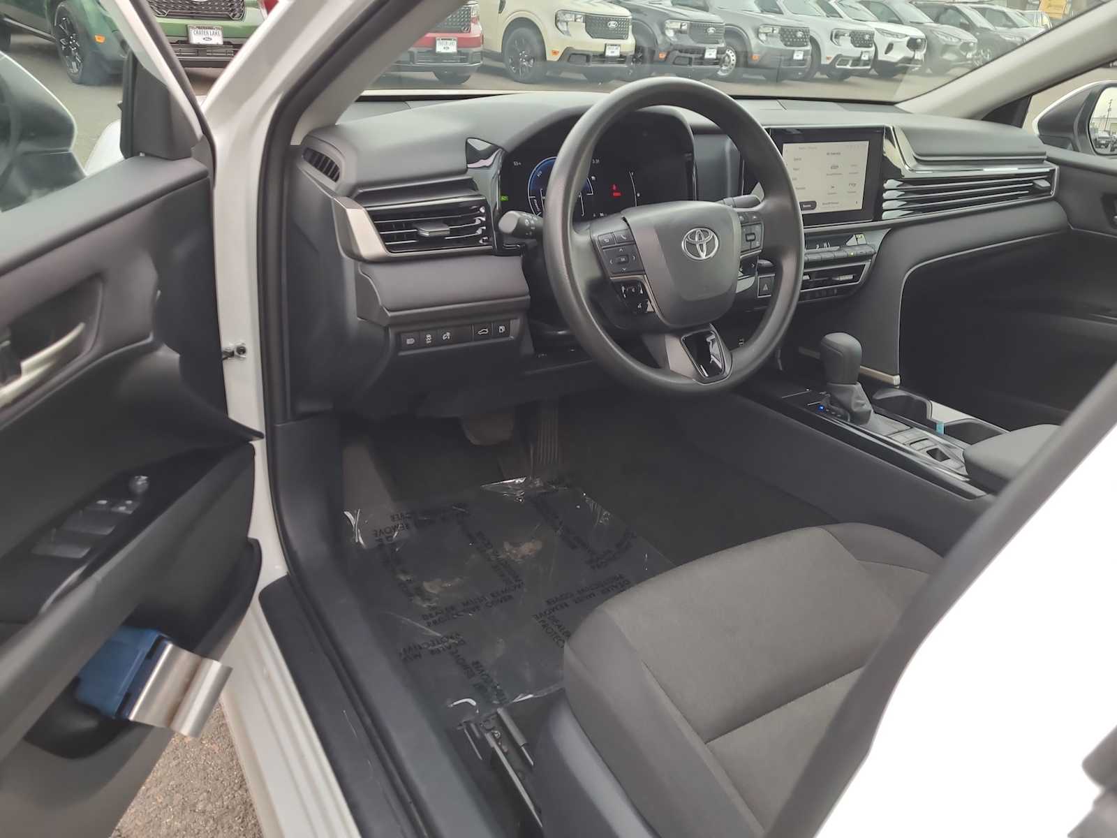 Thumbnail: 2025 Toyota Camry - 10