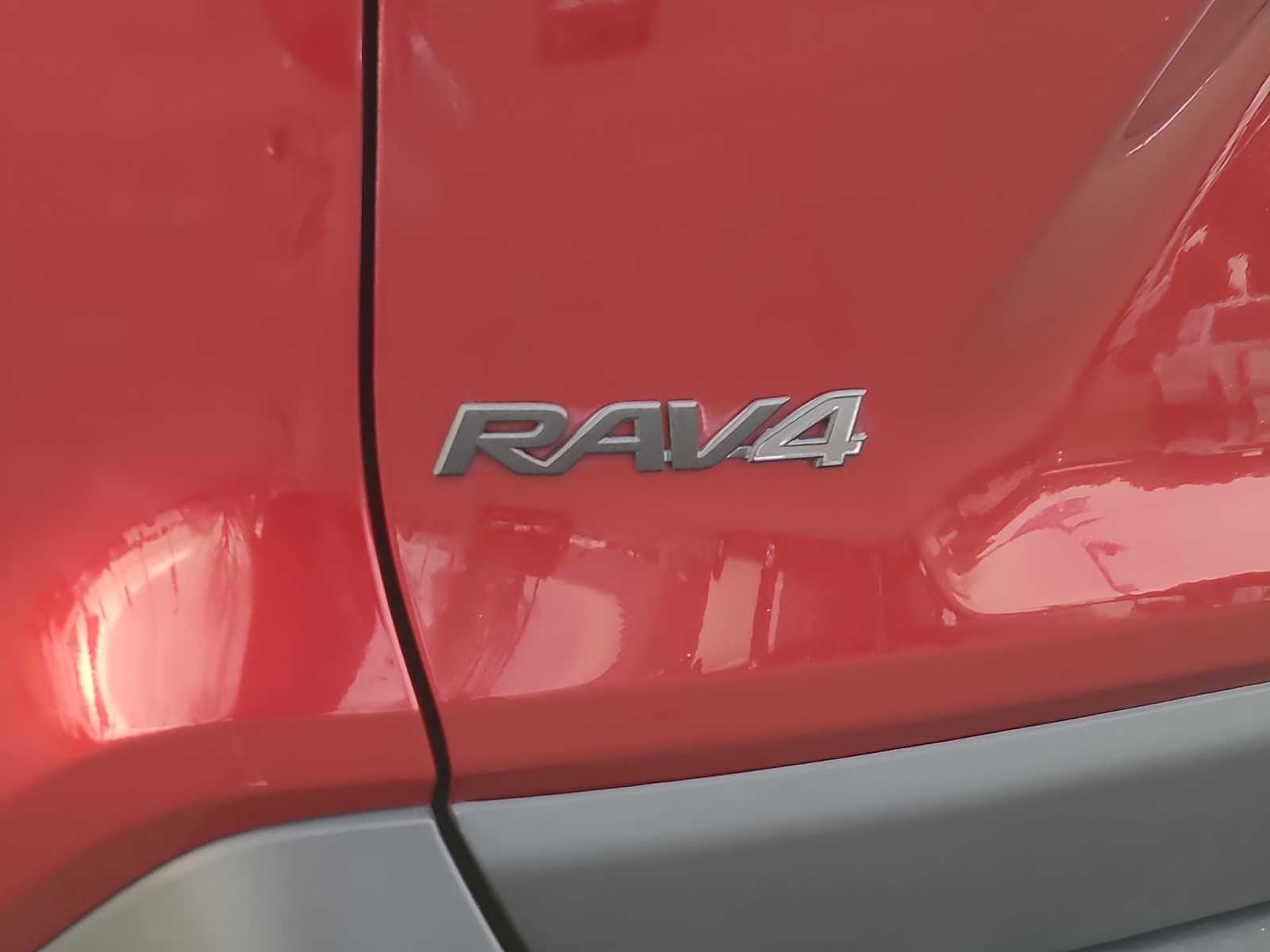 Thumbnail: 2024 Toyota RAV4 - 15