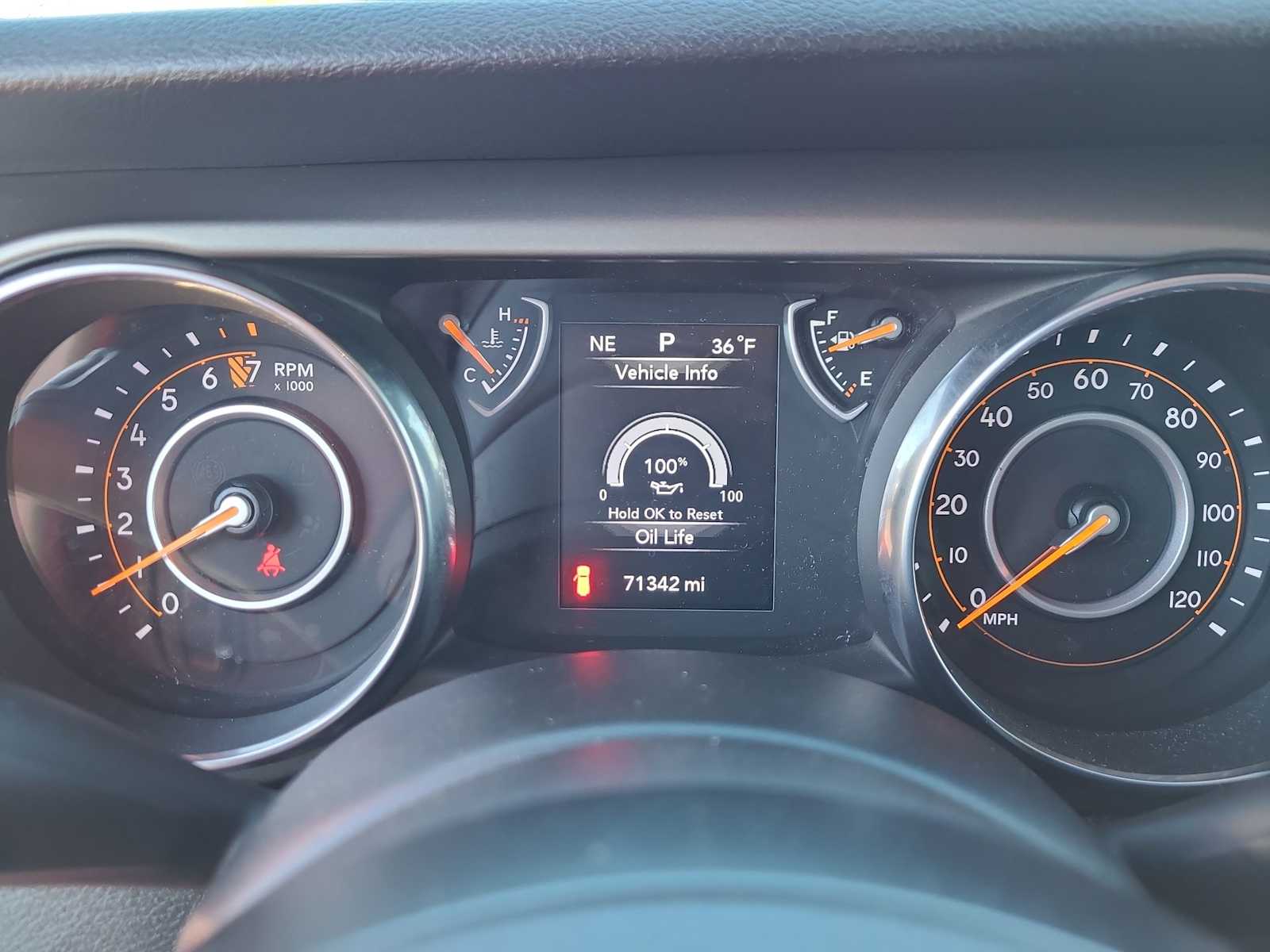 Thumbnail: 2019 Jeep Wrangler - 26