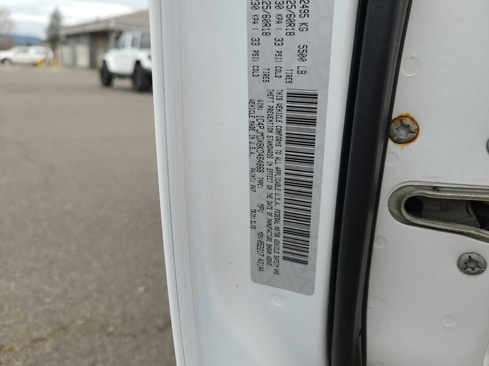 Thumbnail: 2019 Jeep Cherokee - 29