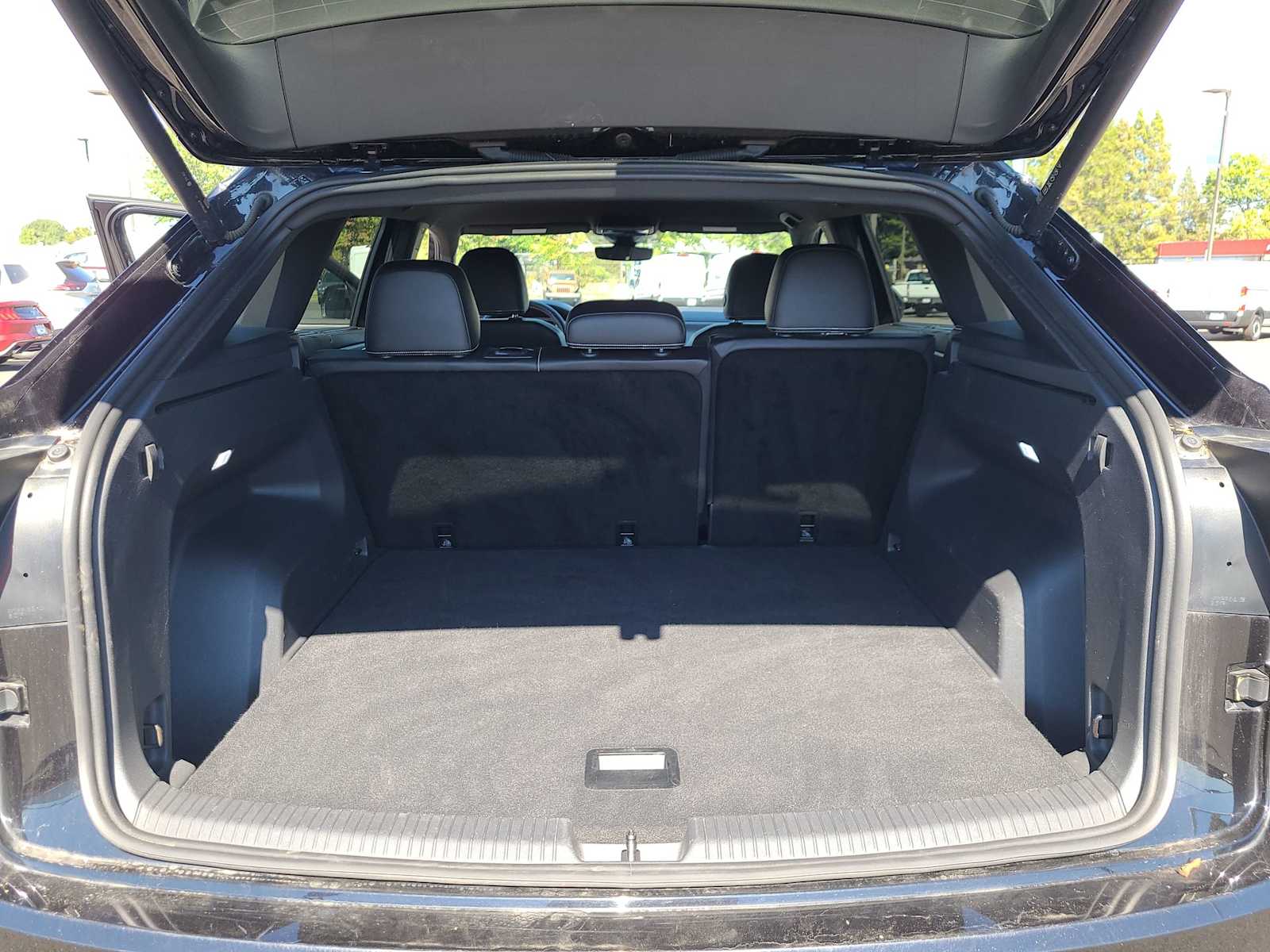 Thumbnail: 2024 Volkswagen Atlas - 27