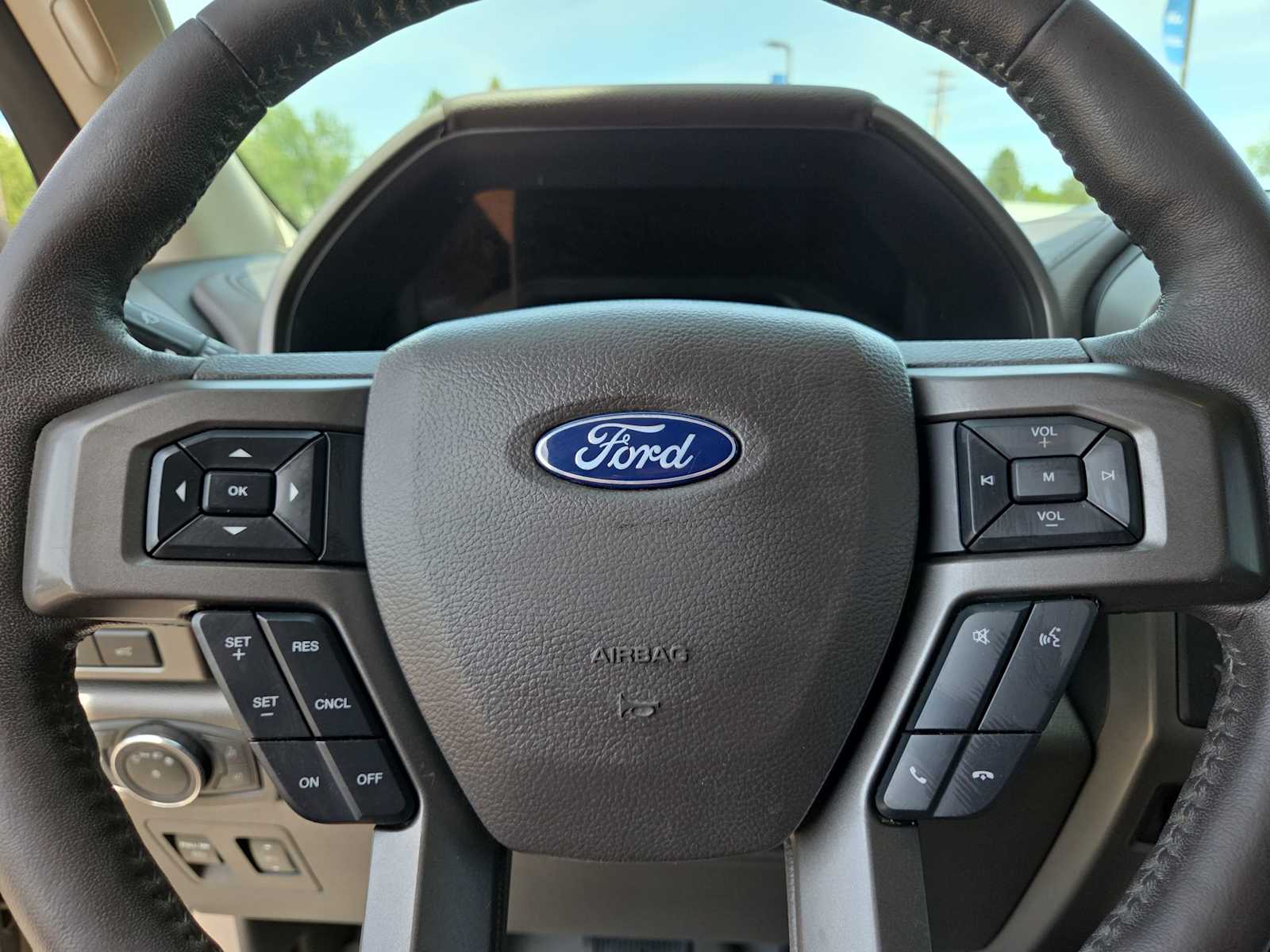Thumbnail: 2019 Ford Expedition MAX - 23