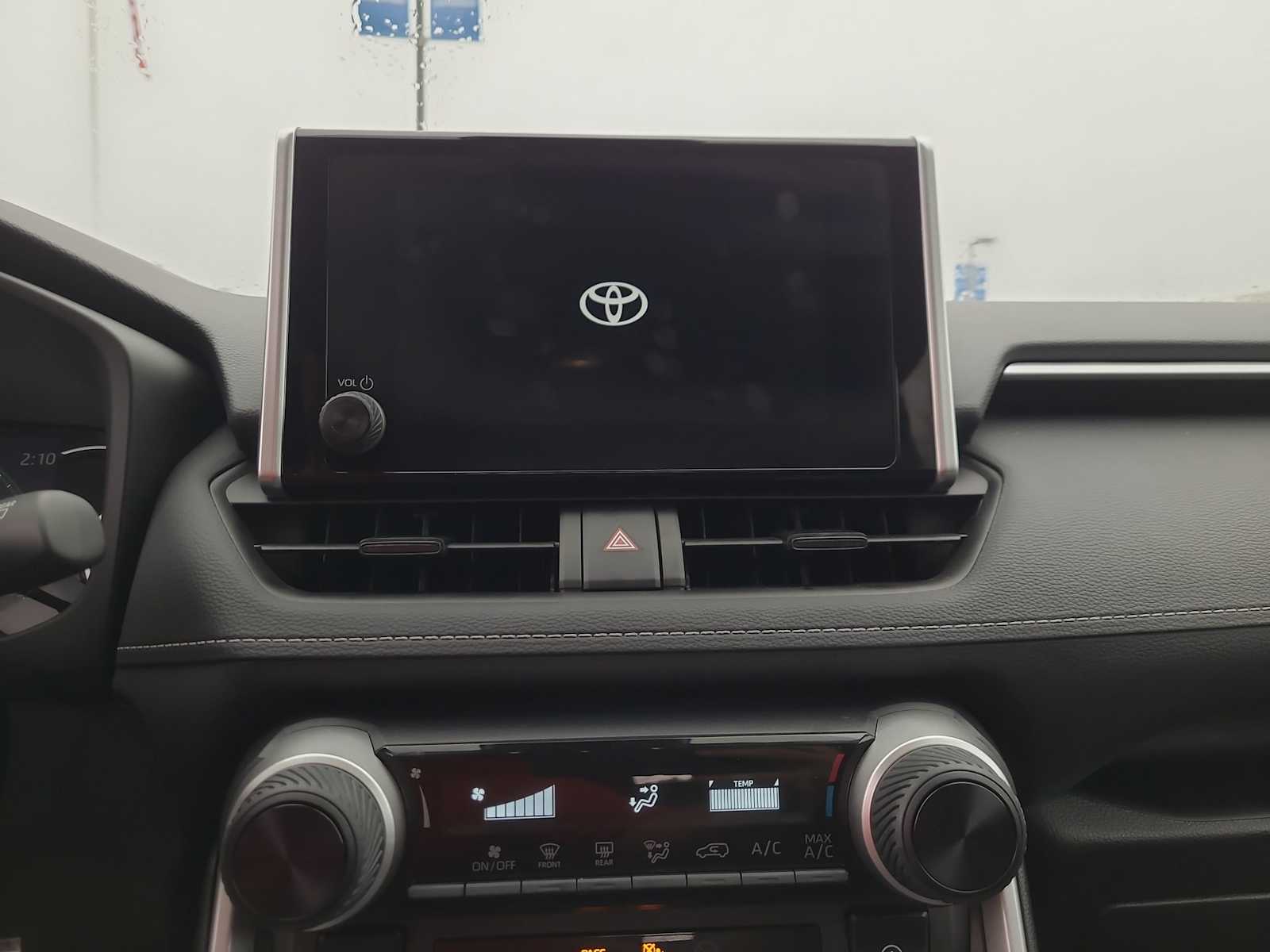 Thumbnail: 2024 Toyota RAV4 - 24