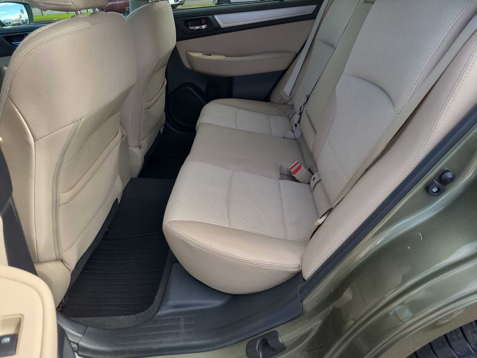 Thumbnail: 2015 Subaru Outback - 21