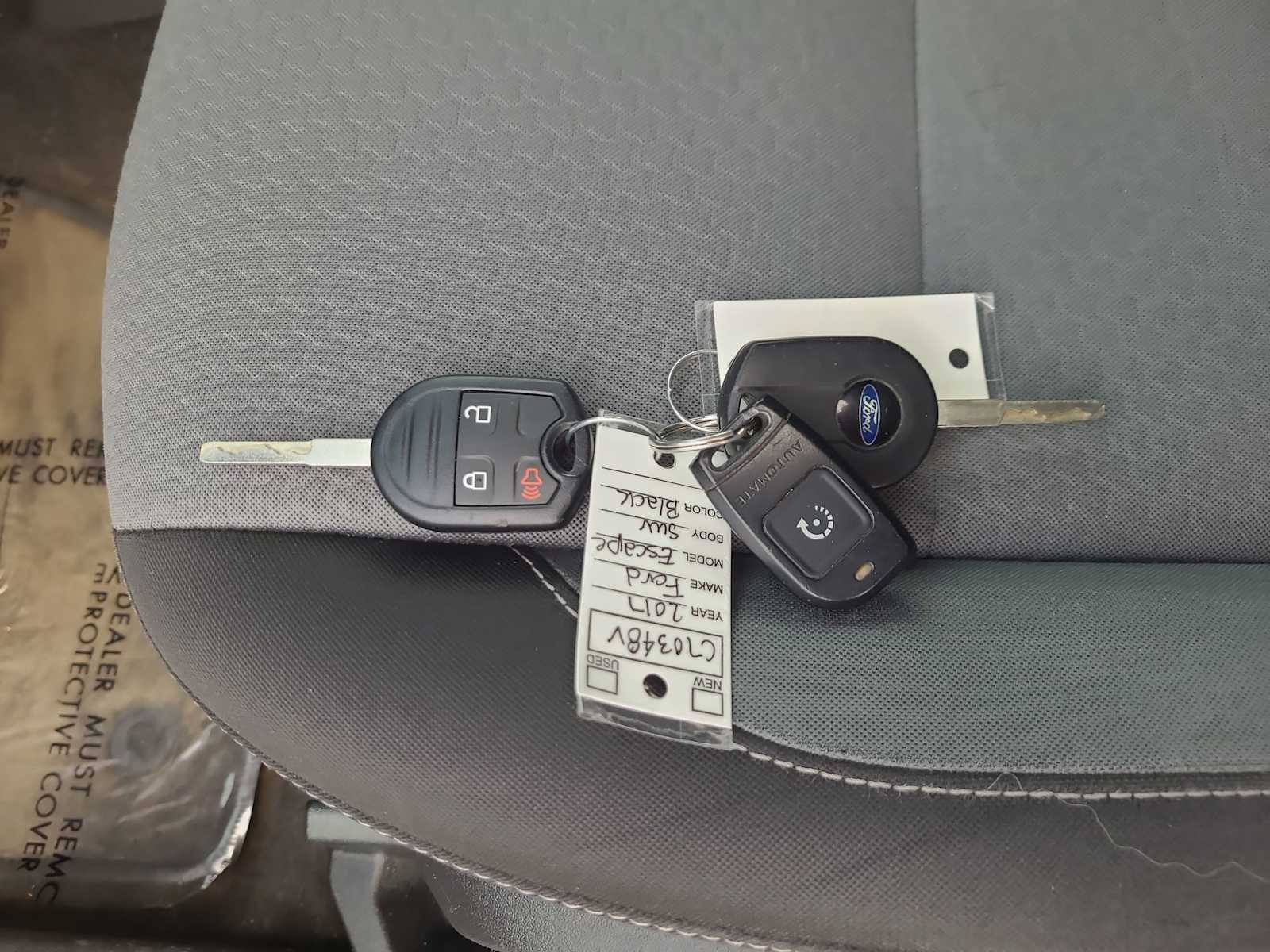 Thumbnail: 2017 Ford Escape - 28