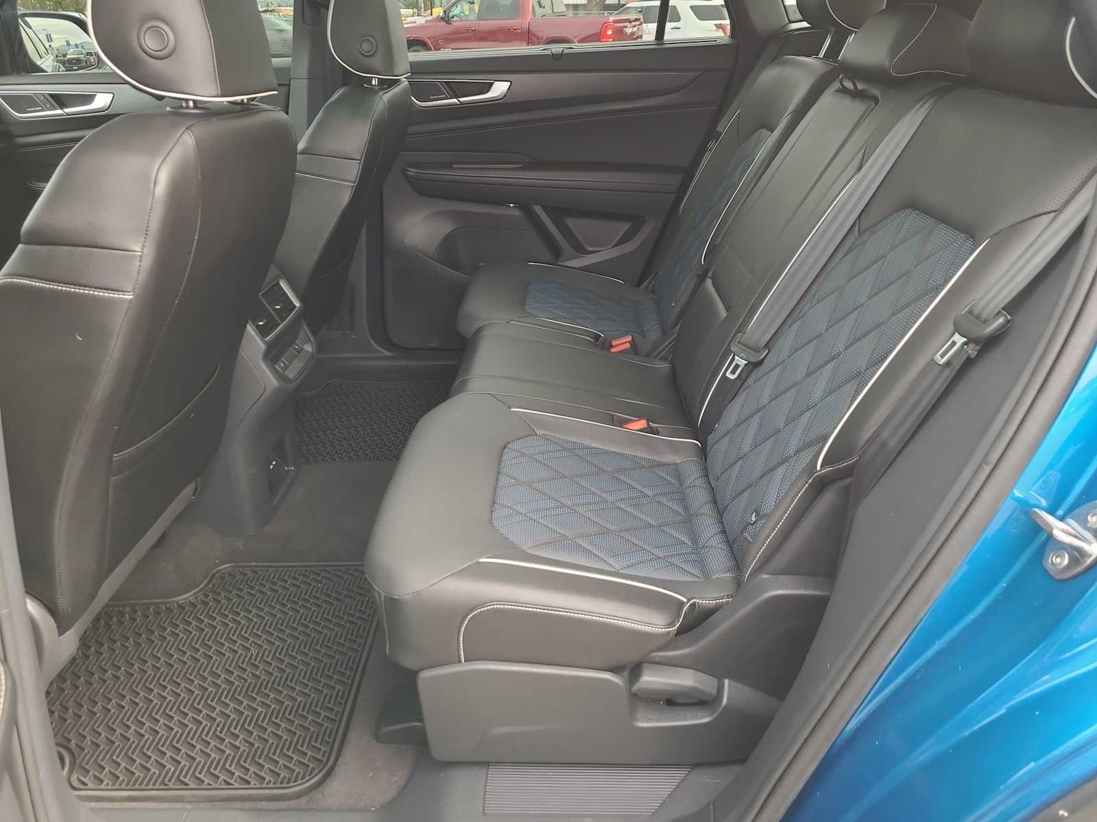 Thumbnail: 2024 Volkswagen Atlas - 21