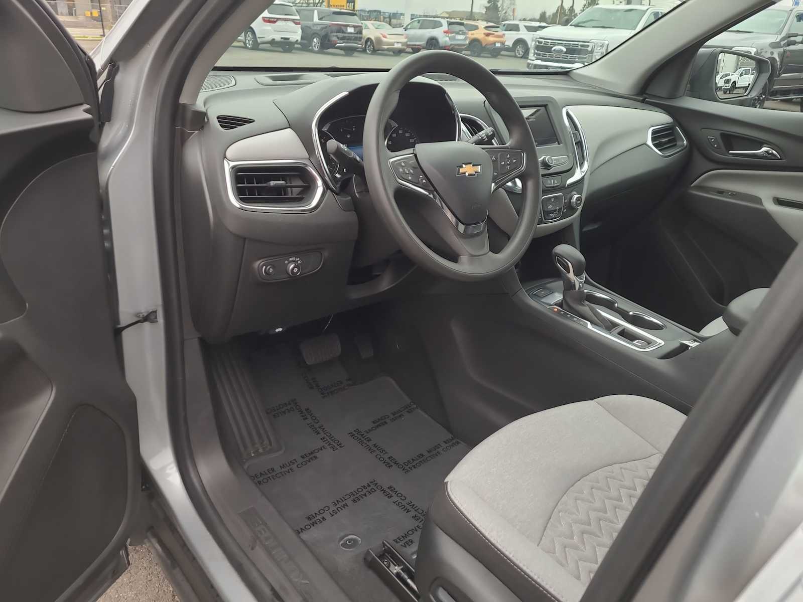 Thumbnail: 2024 Chevrolet Equinox - 10