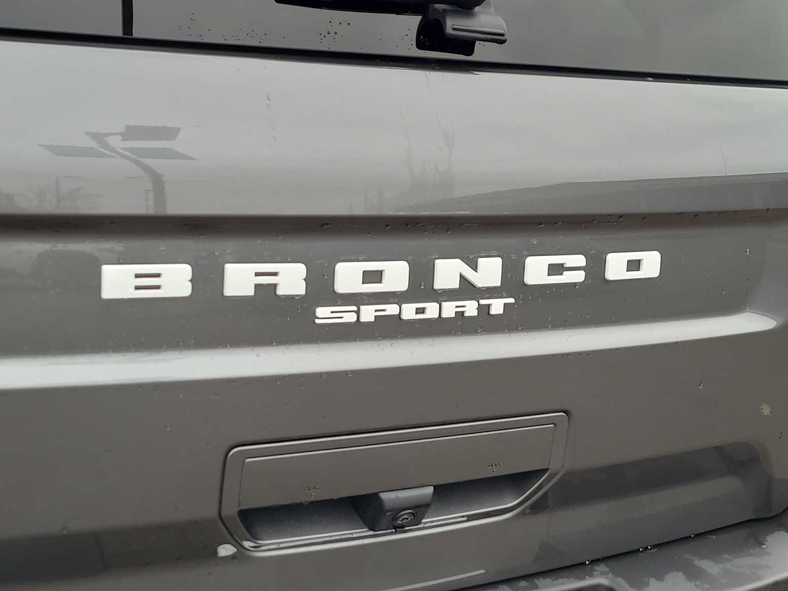 Thumbnail: 2022 Ford Bronco Sport - 15