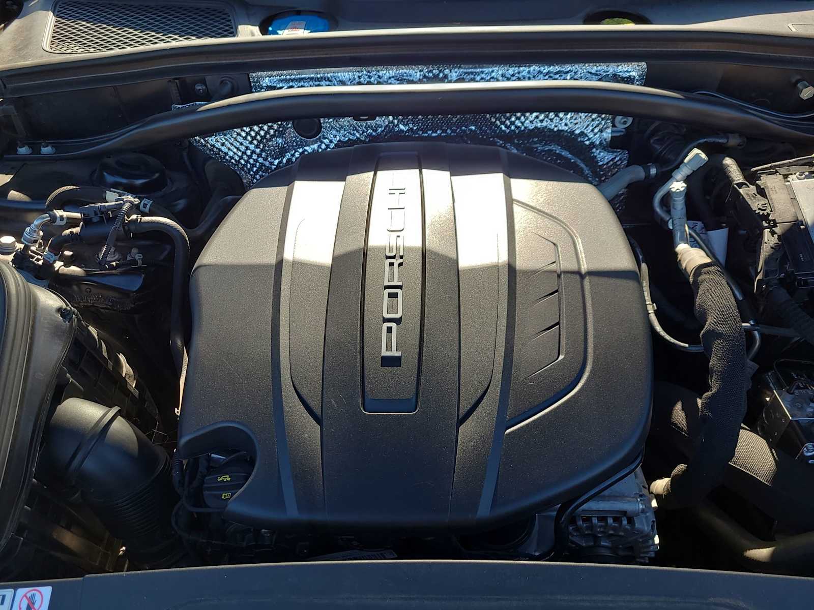 Thumbnail: 2021 Porsche Macan - 17