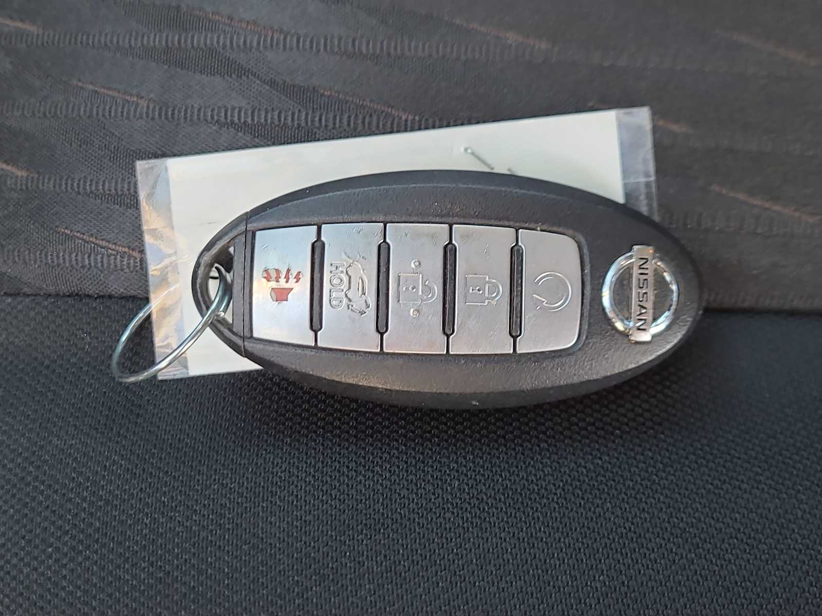 Thumbnail: 2017 Nissan Rogue - 28