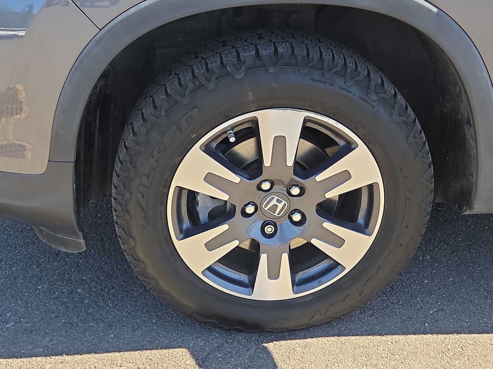 Thumbnail: 2019 Honda Ridgeline - 16