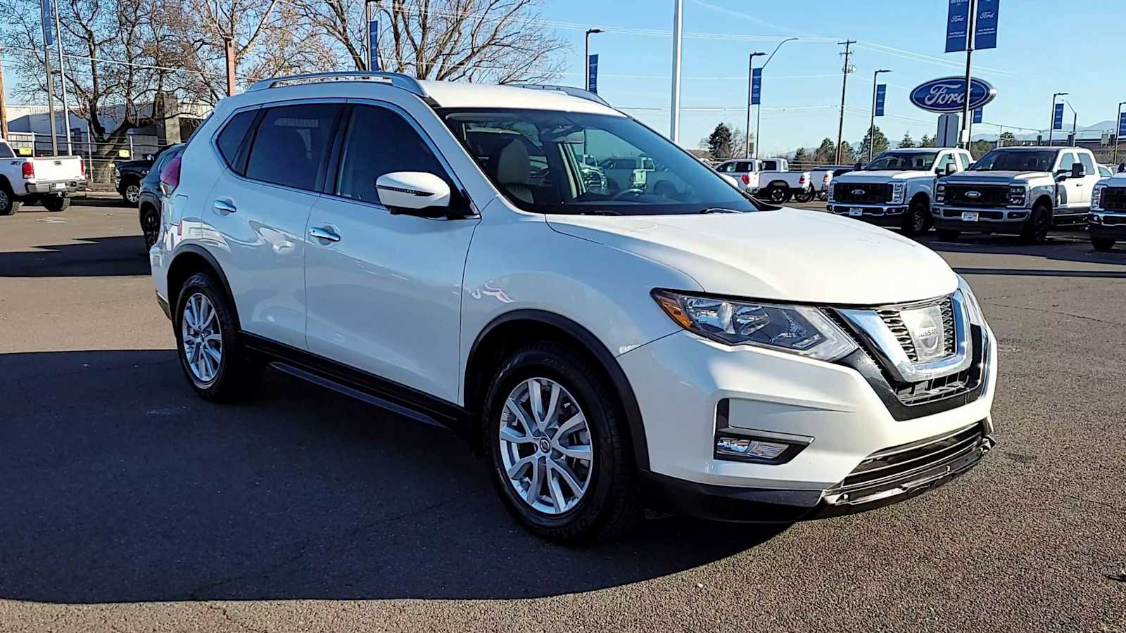 Thumbnail: 2017 Nissan Rogue - 2