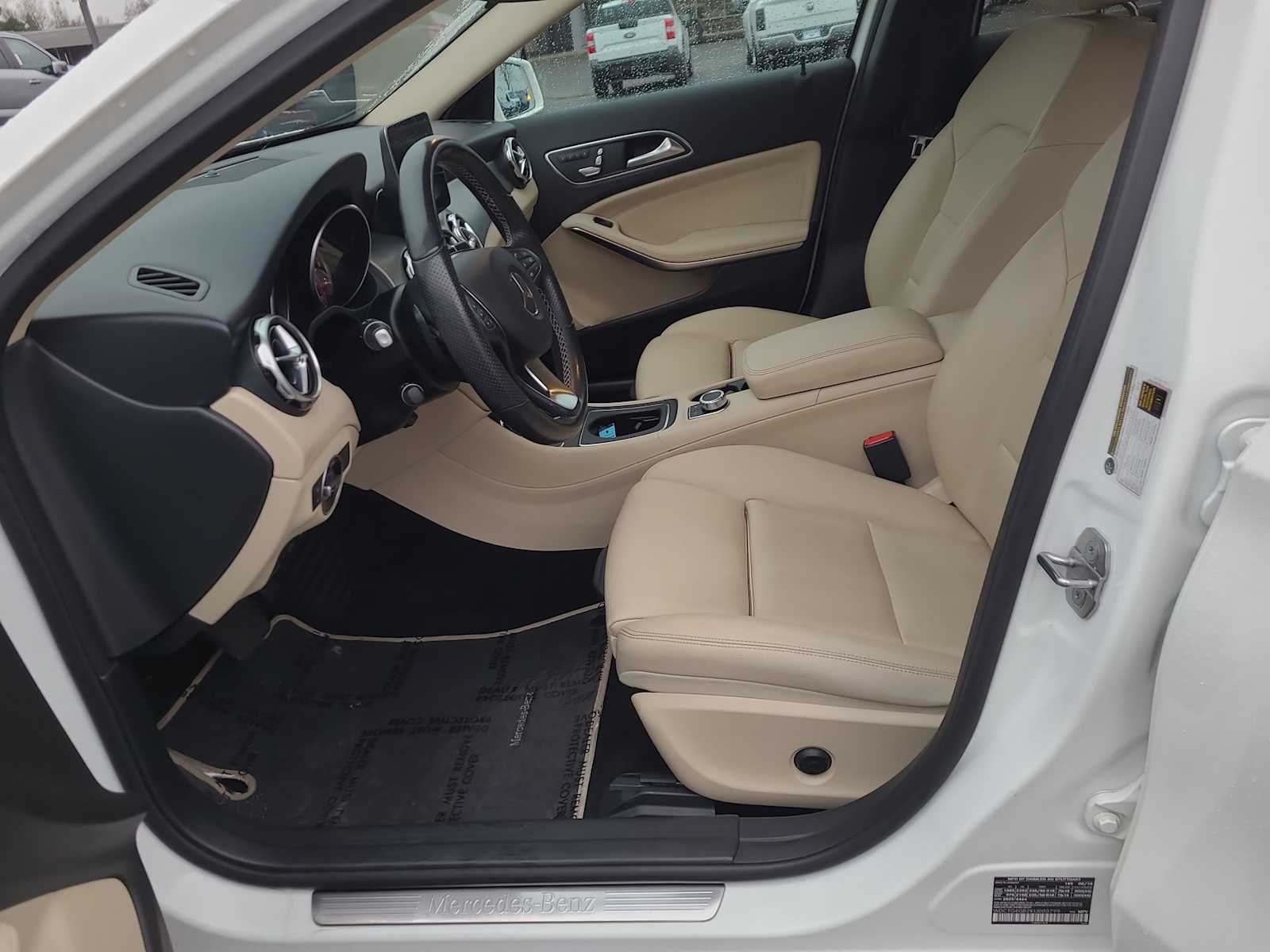 Thumbnail: 2019 Mercedes-Benz GLA - 19