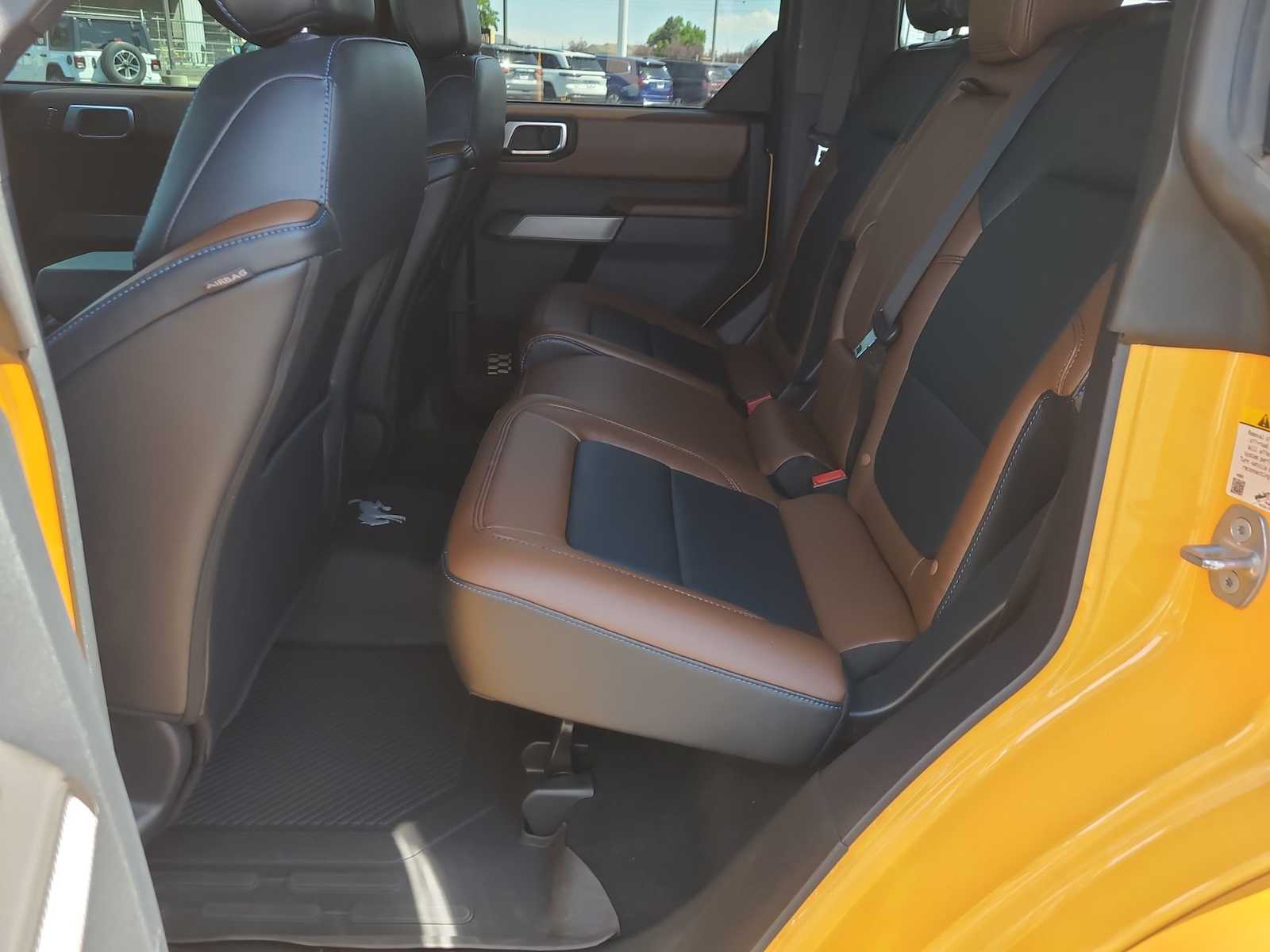 Thumbnail: 2022 Ford Bronco - 21