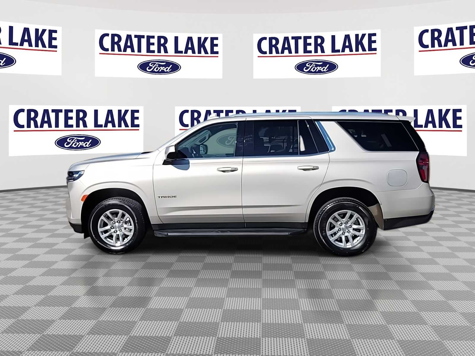 Thumbnail: 2024 Chevrolet Tahoe - 5