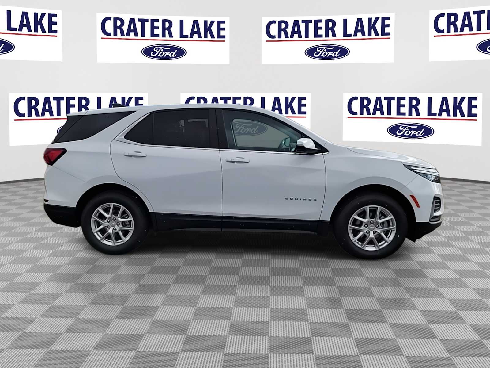 Thumbnail: 2023 Chevrolet Equinox - 9