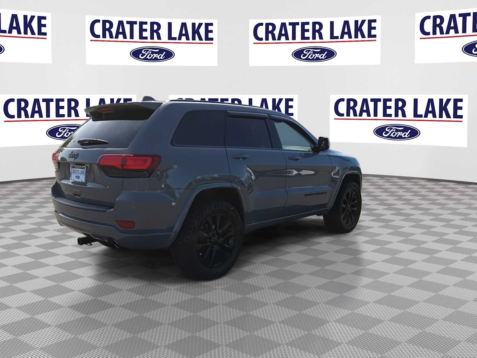 Thumbnail: 2019 Jeep Grand Cherokee - 8