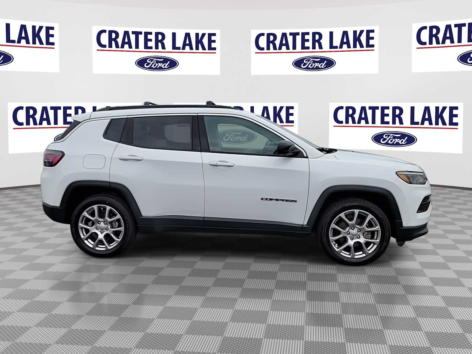 Thumbnail: 2022 Jeep Compass - 9