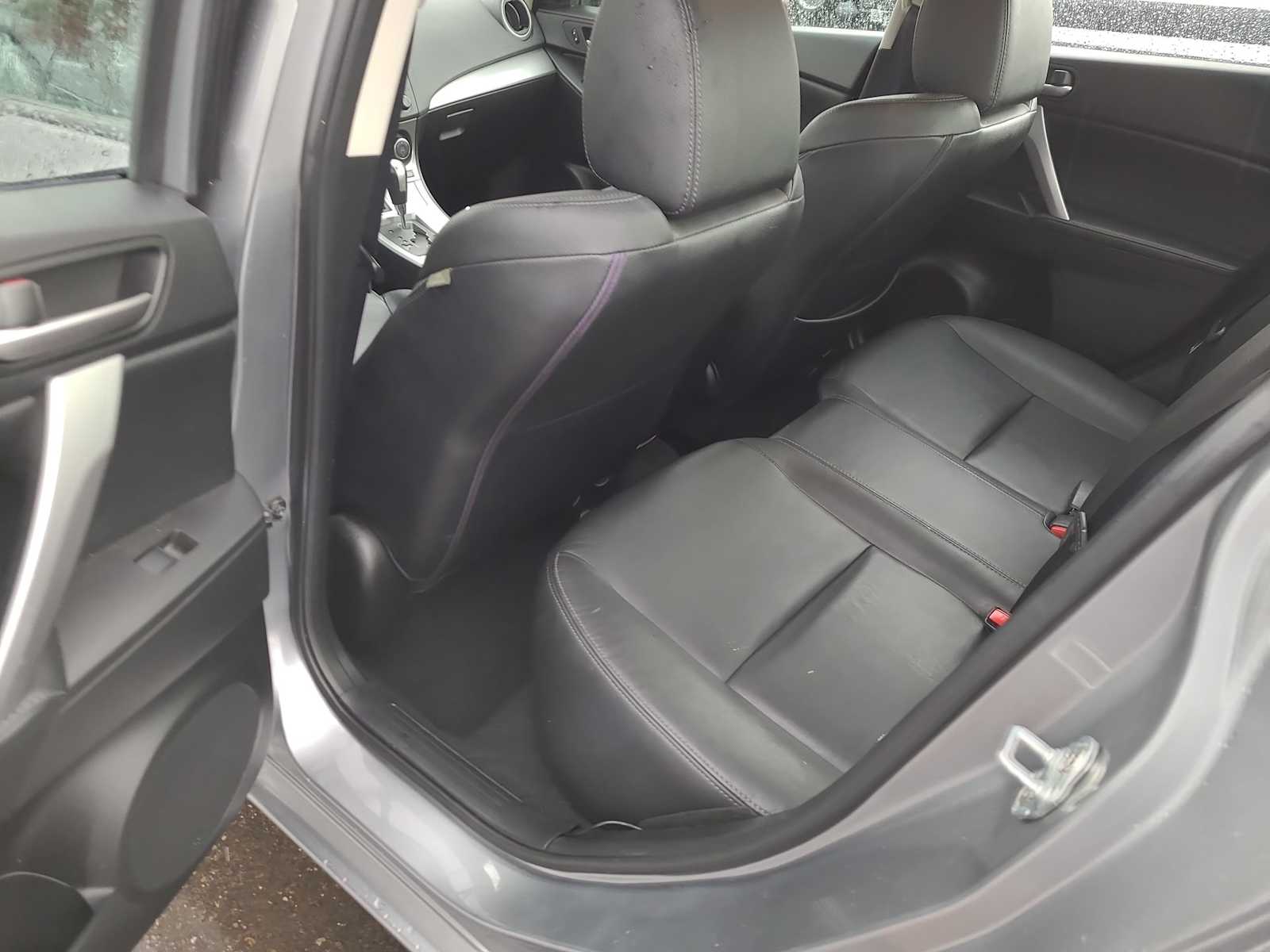 Thumbnail: 2010 Mazda Mazda3 - 20