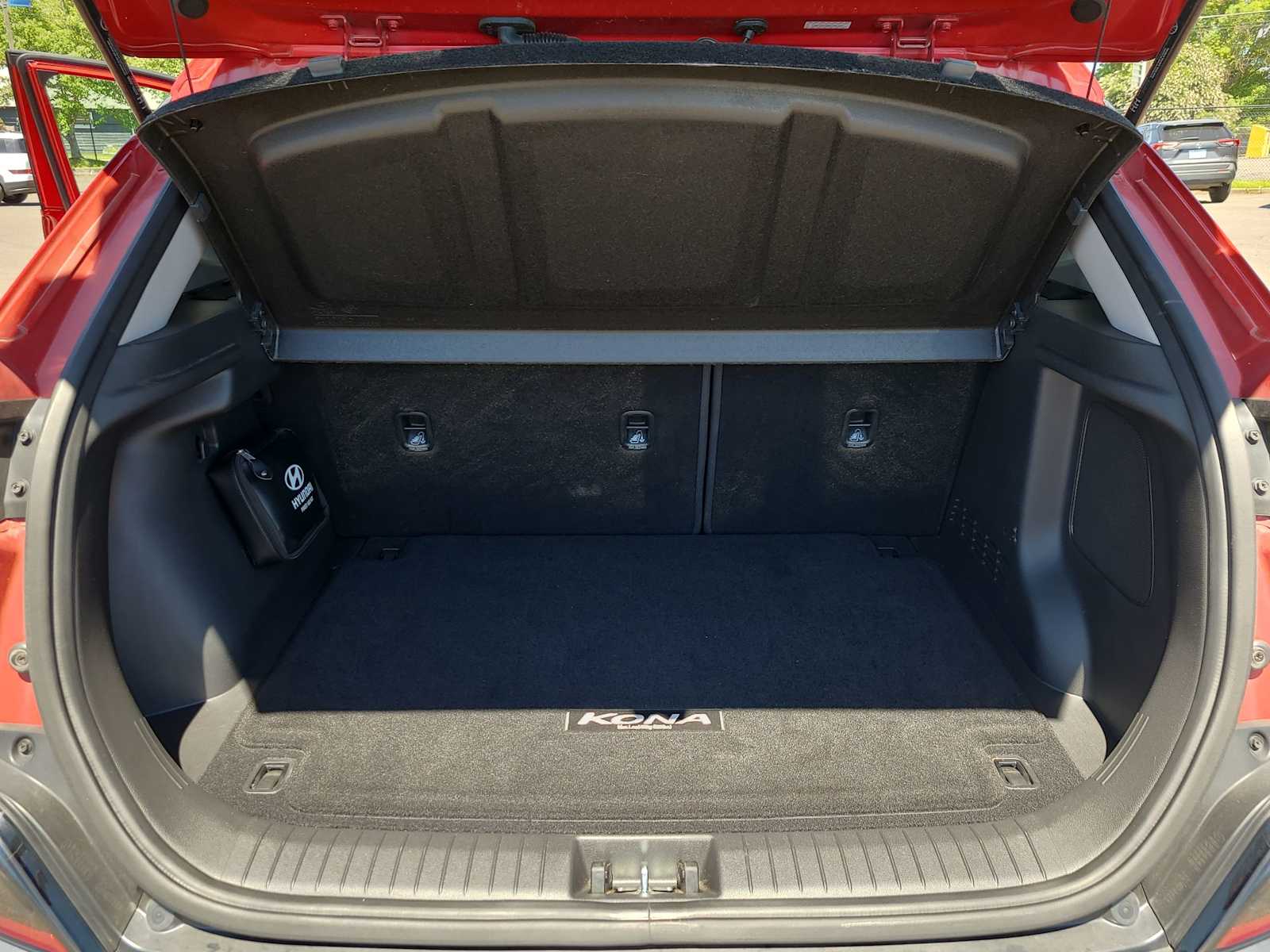 2022 Hyundai Kona Limited 27