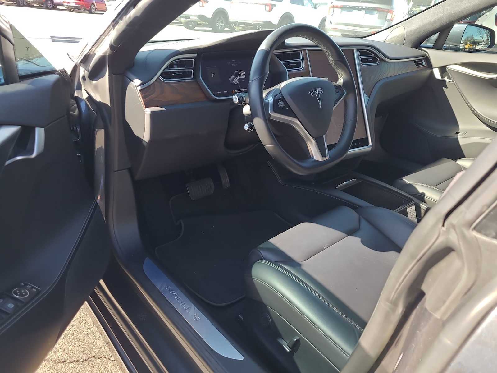 Thumbnail: 2018 Tesla Model S - 10