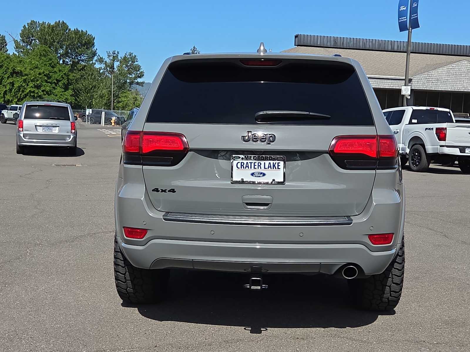 Thumbnail: 2019 Jeep Grand Cherokee - 13