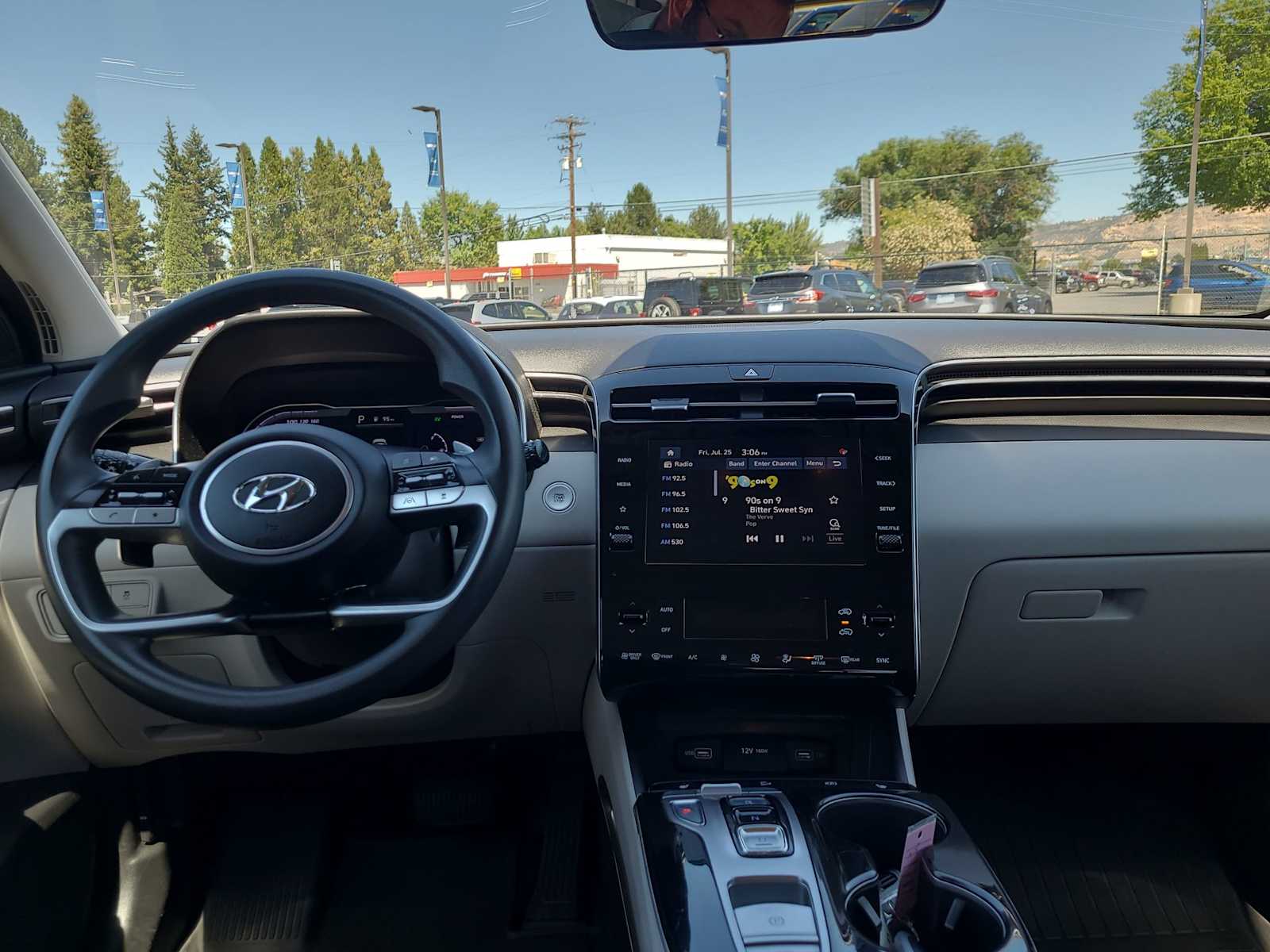 Thumbnail: 2022 Hyundai Tucson - 18