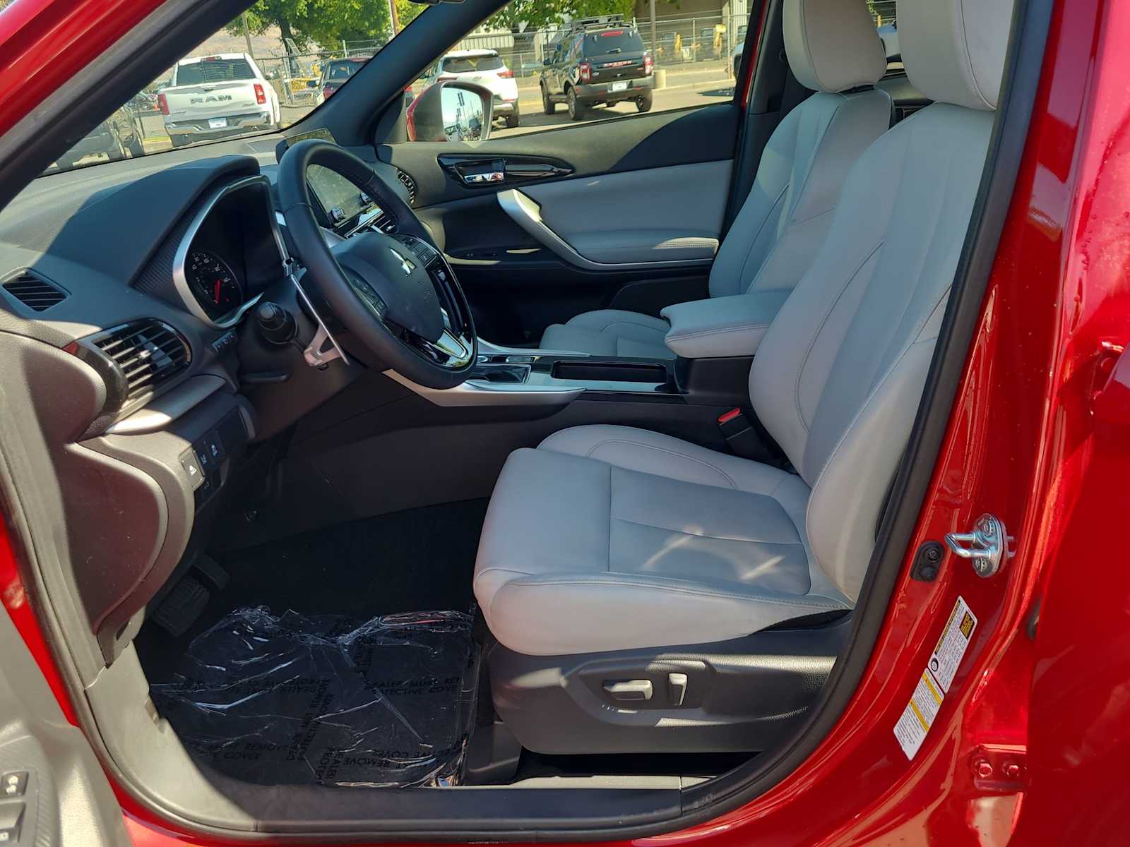 Thumbnail: 2024 Mitsubishi Eclipse Cross - 19