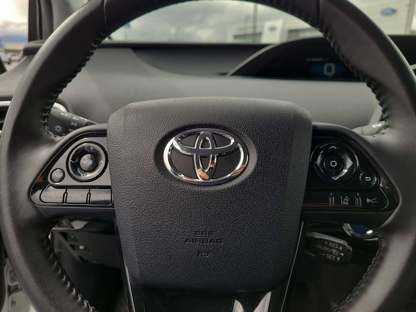Thumbnail: 2021 Toyota Prius Prime - 23