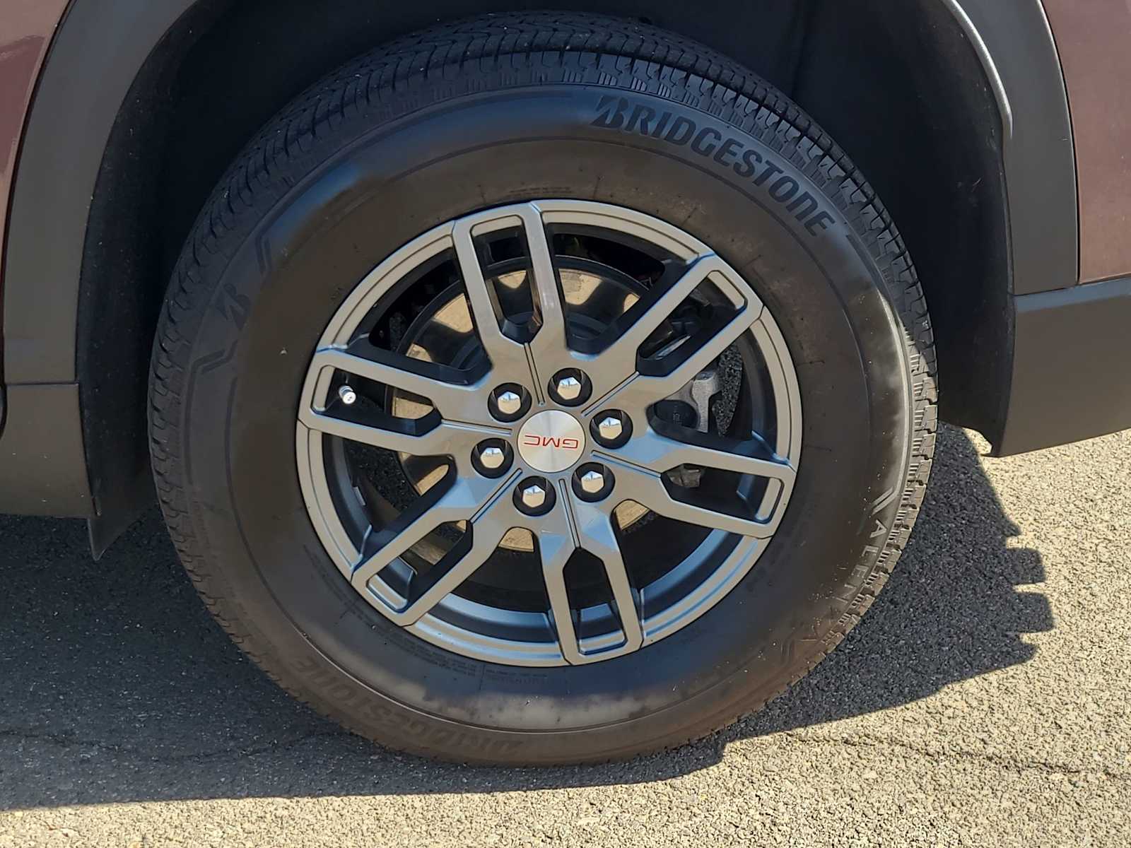 Thumbnail: 2025 GMC Acadia - 16