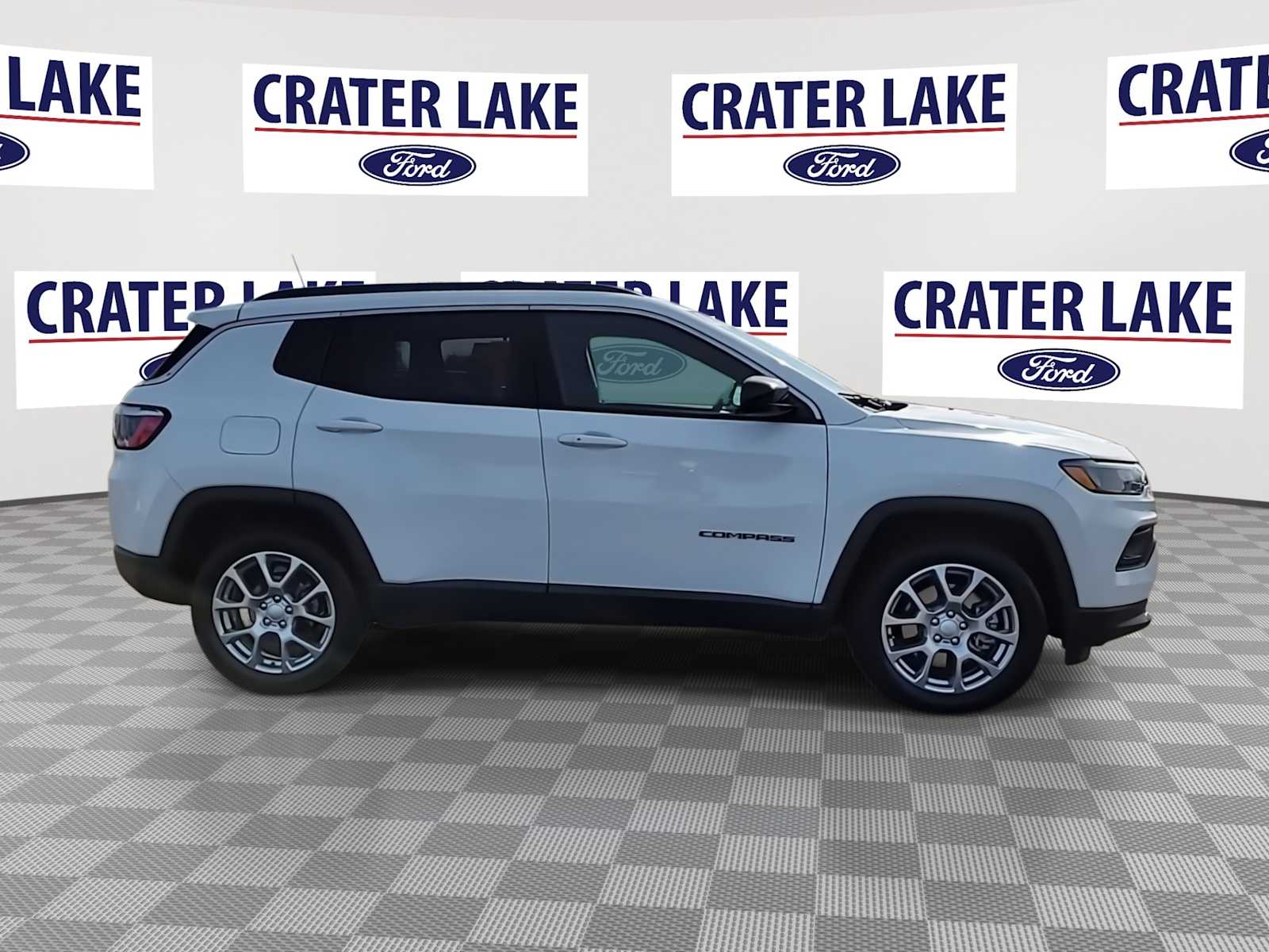 Thumbnail: 2024 Jeep Compass - 9