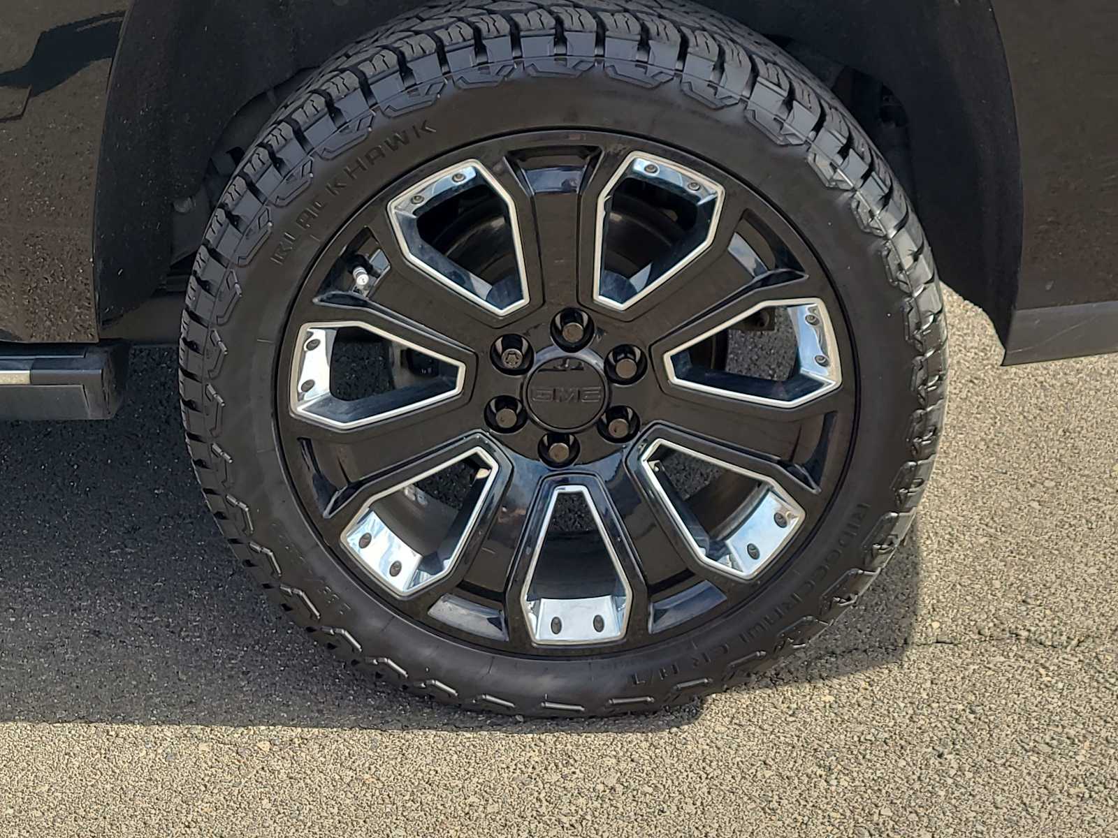 Thumbnail: 2020 GMC Yukon - 16