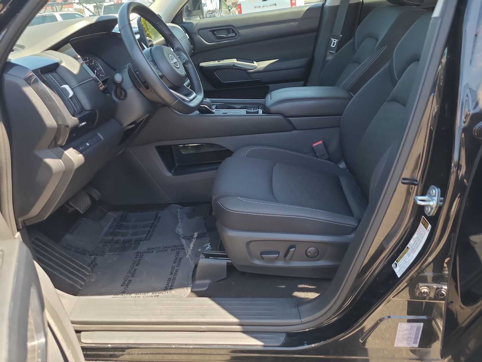 Thumbnail: 2024 Nissan Pathfinder - 19