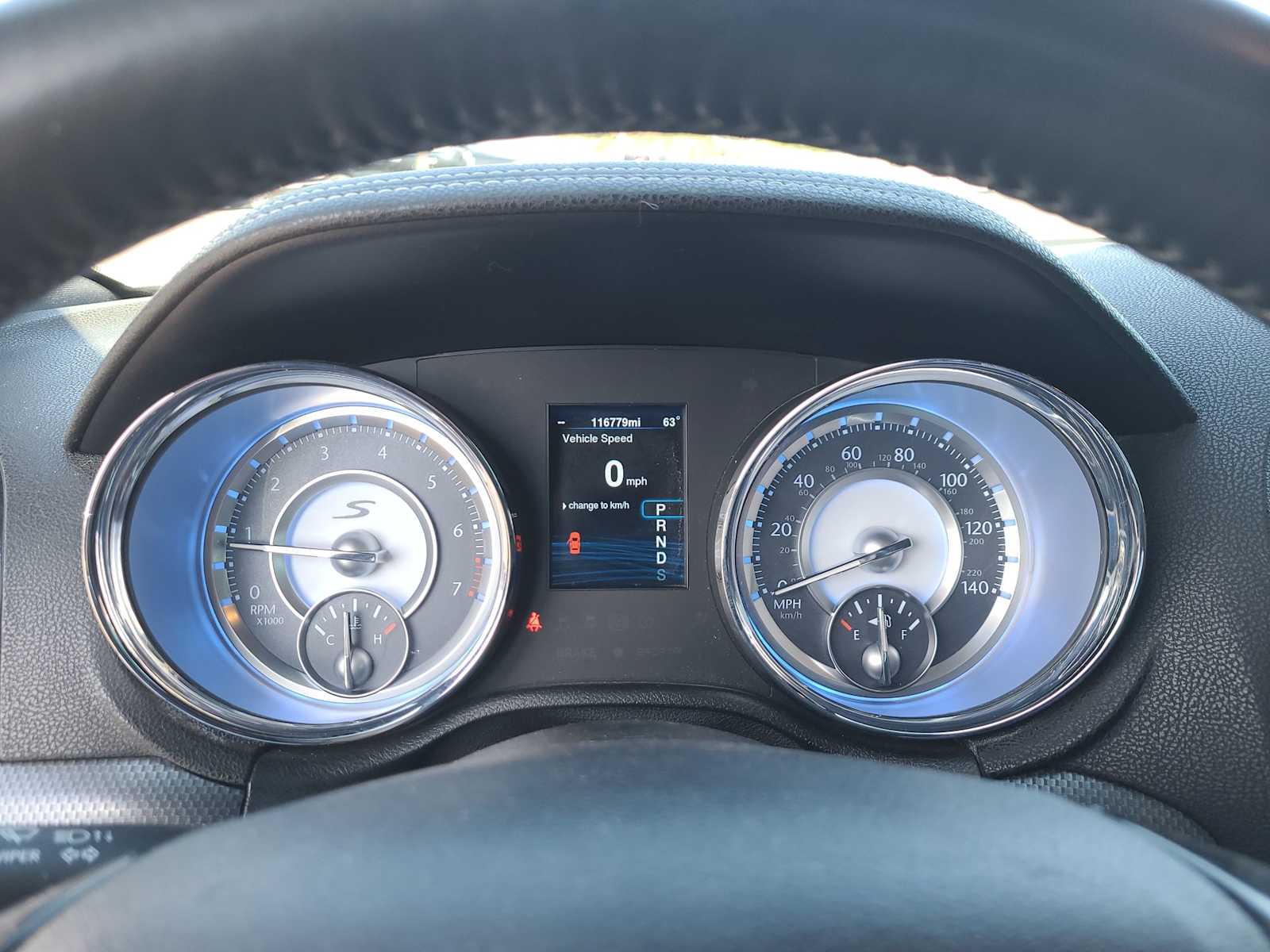 2014 Chrysler 300 S 26