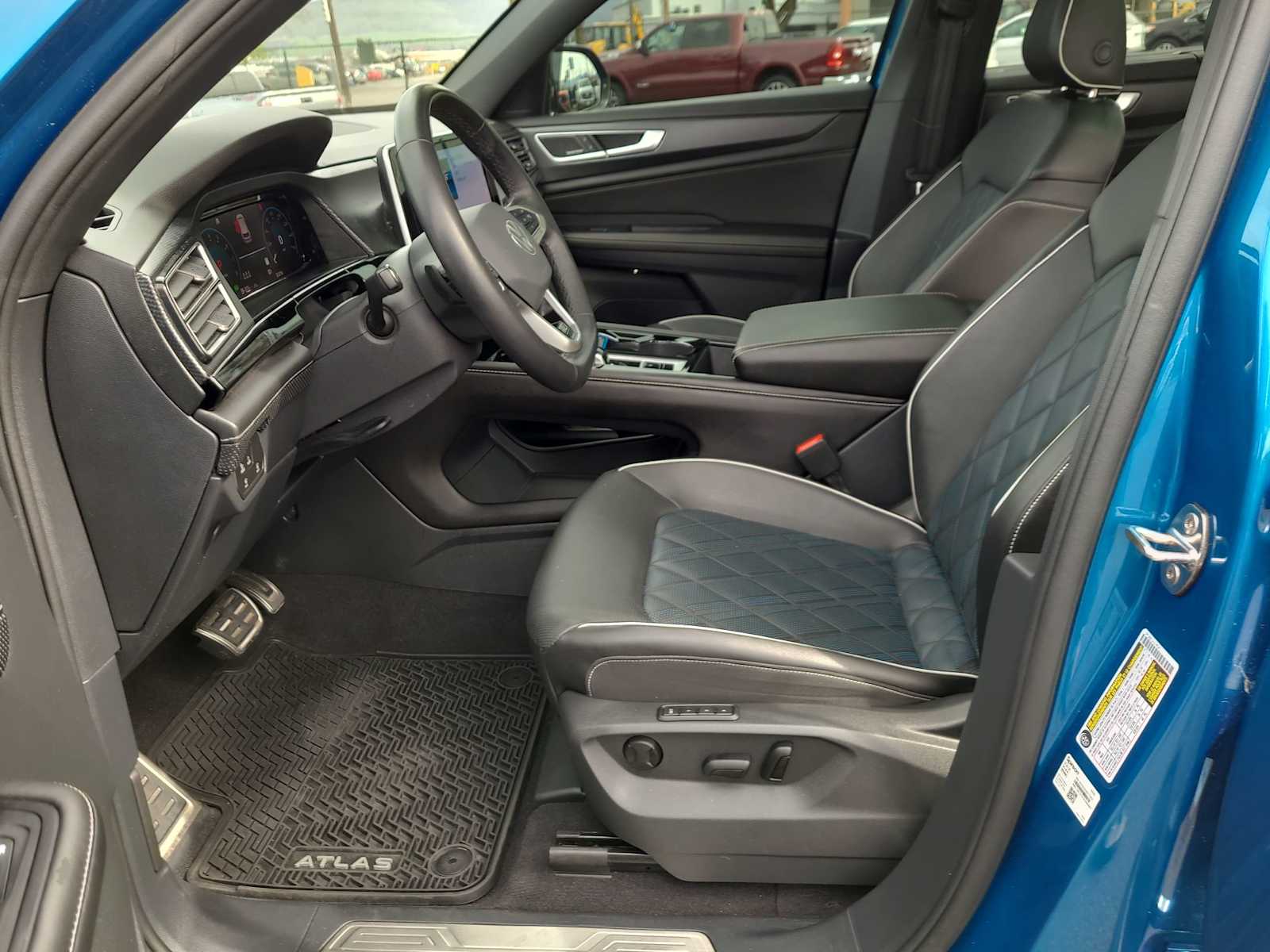 Thumbnail: 2024 Volkswagen Atlas - 19