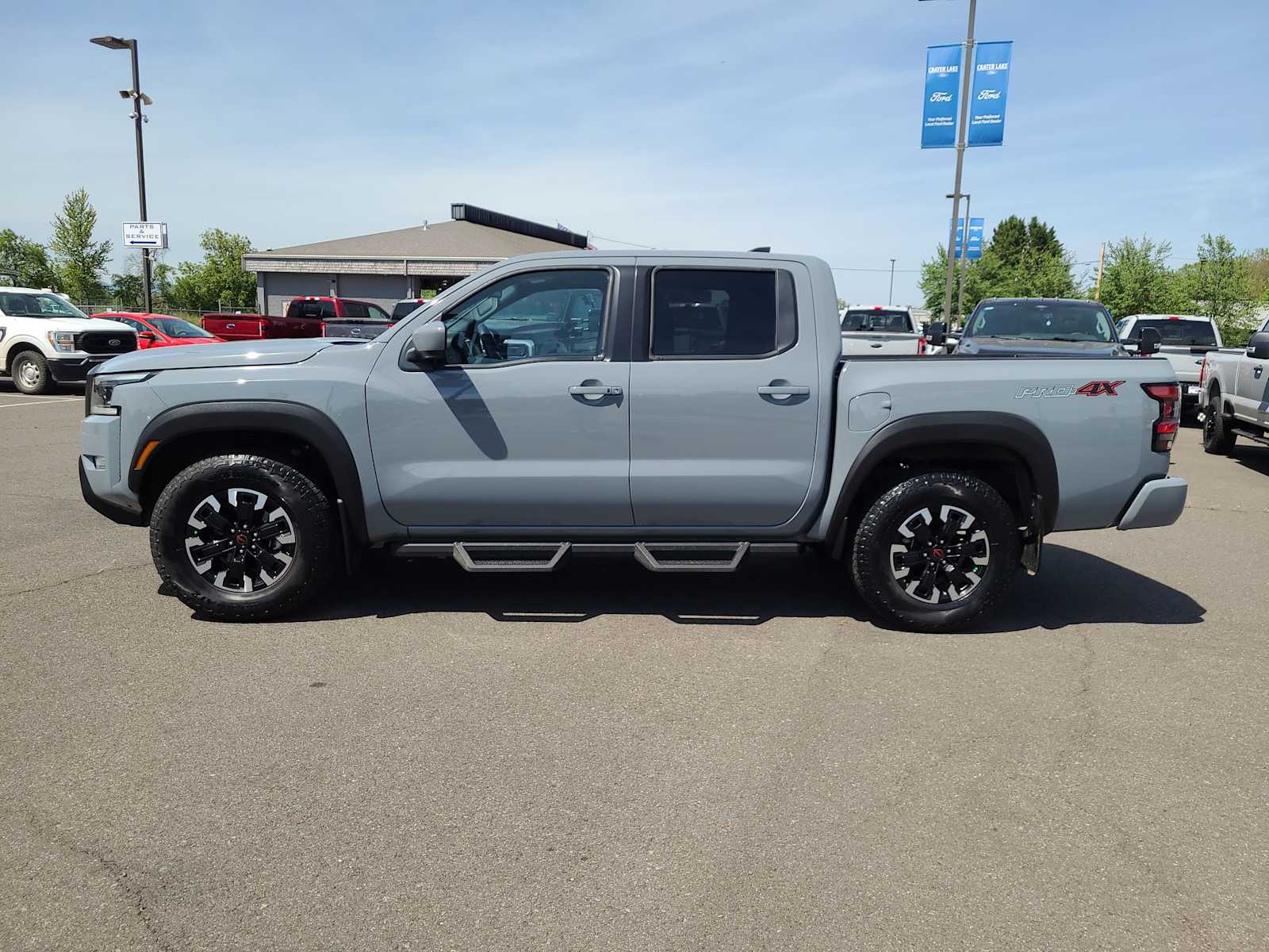 Thumbnail: 2024 Nissan Frontier - 11