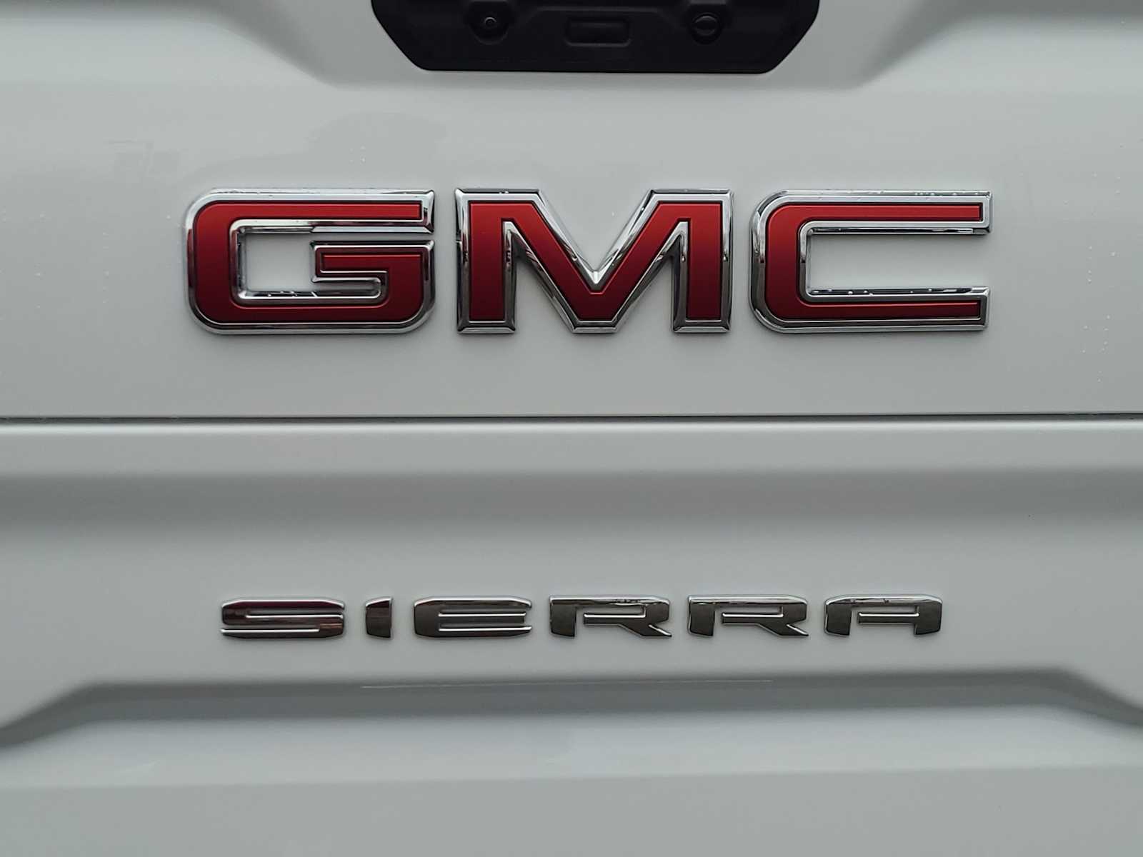 Thumbnail: 2025 GMC Sierra 1500 - 15