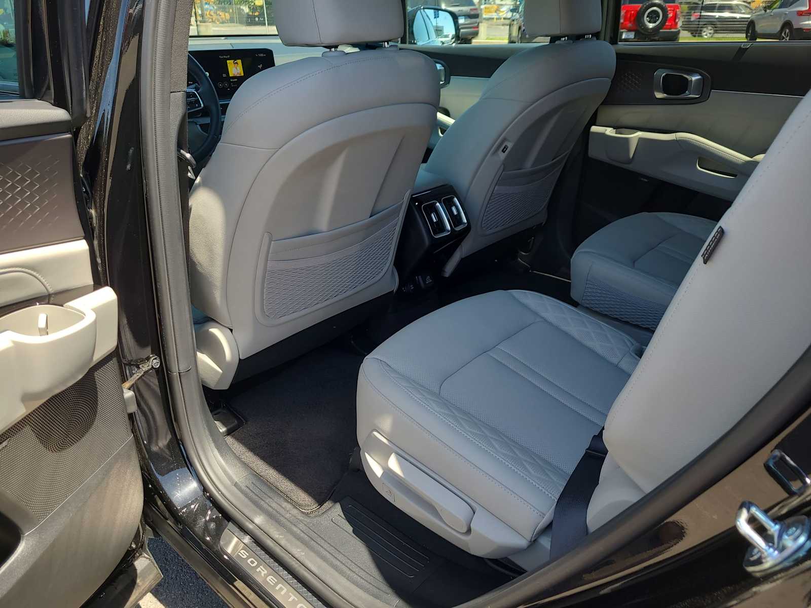 Thumbnail: 2025 Kia Sorento - 20