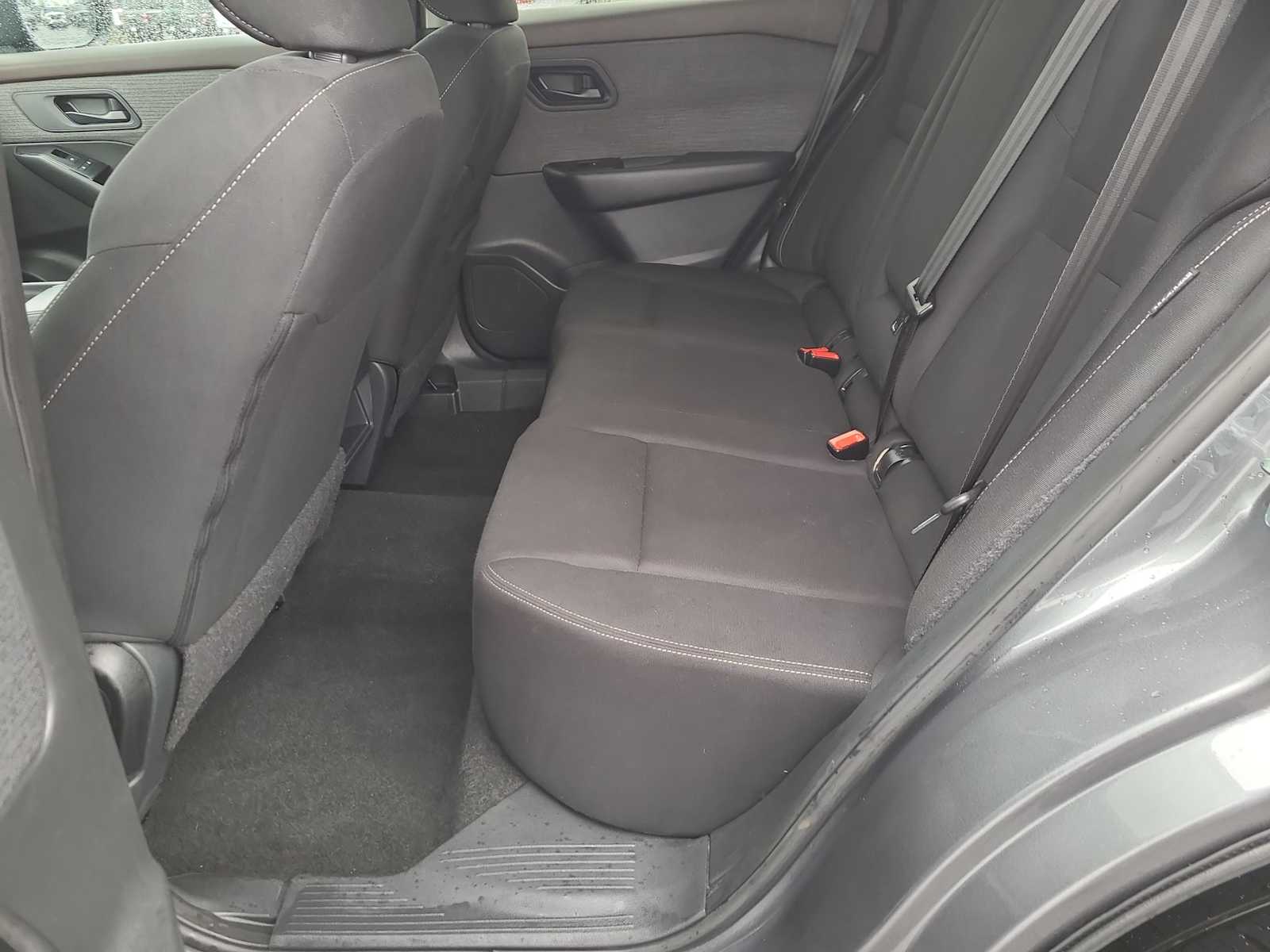 Thumbnail: 2023 Nissan Rogue - 21