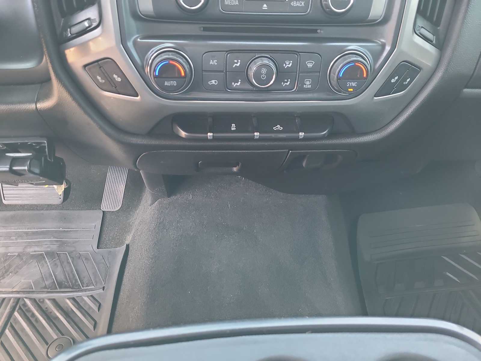 Thumbnail: 2018 Chevrolet Silverado 1500 - 25