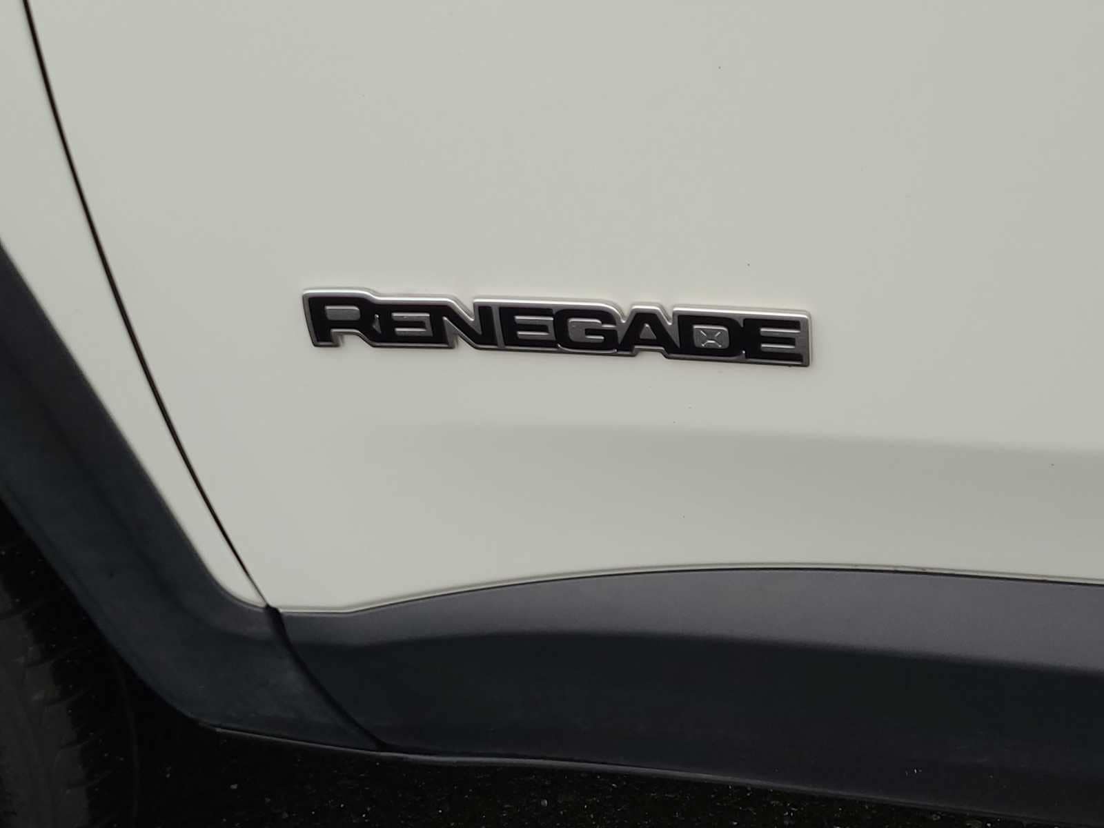 Thumbnail: 2023 Jeep Renegade - 15