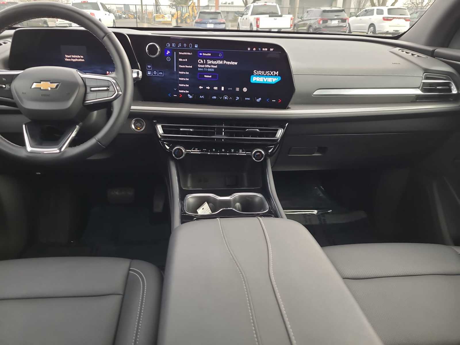 Thumbnail: 2025 Chevrolet Traverse - 18